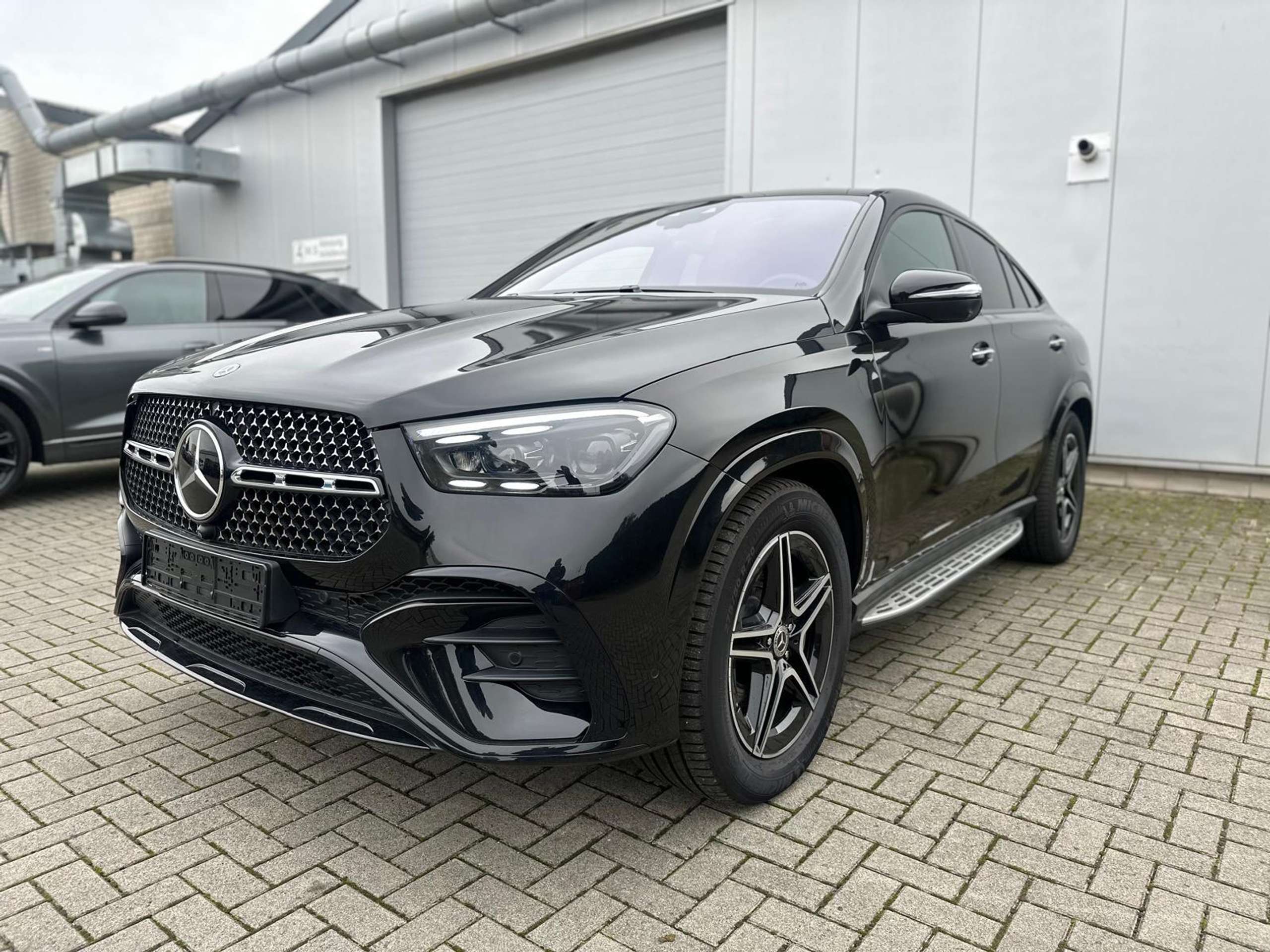 Mercedes-Benz - GLE 400