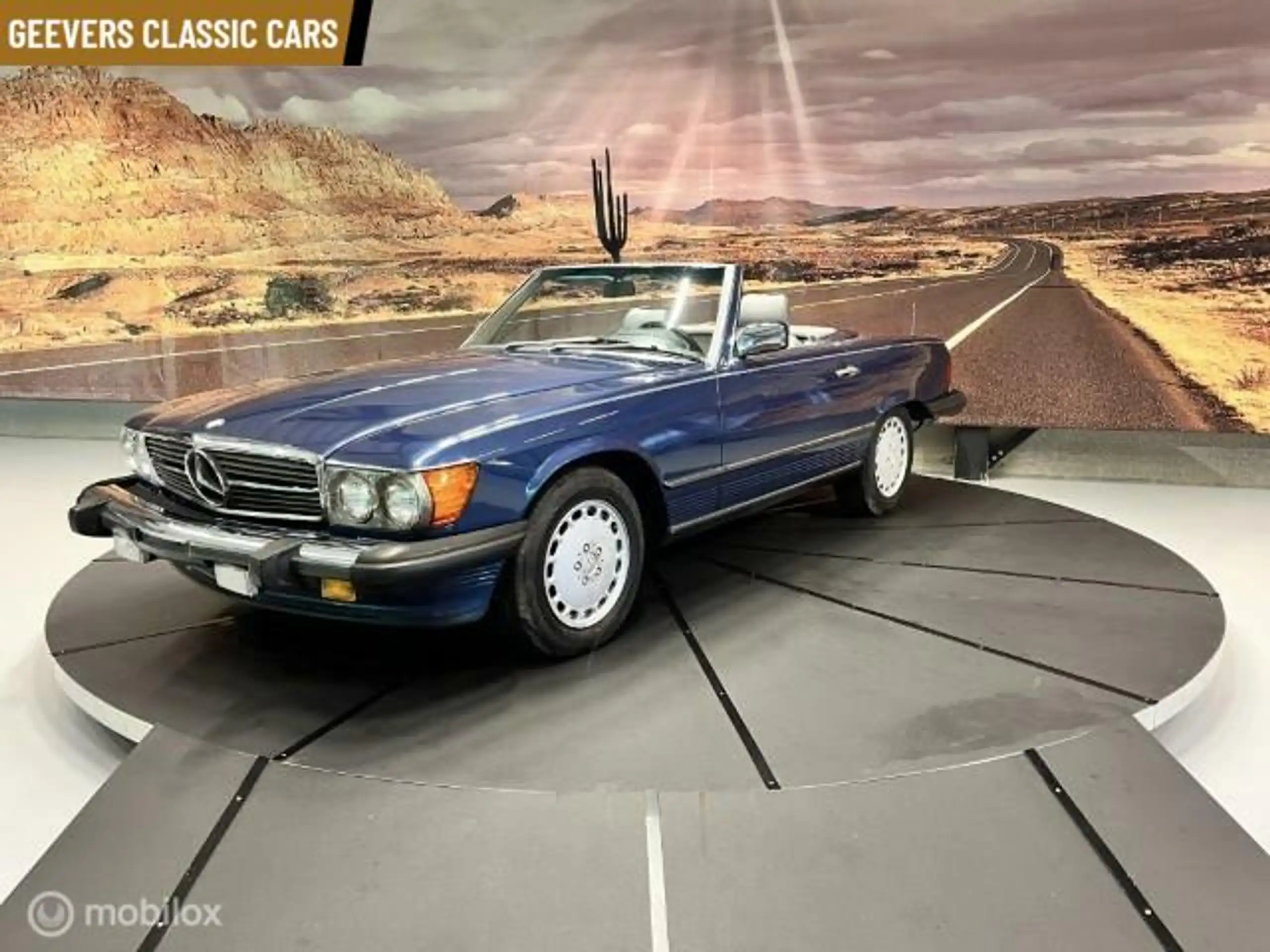 Mercedes-Benz - SL 560