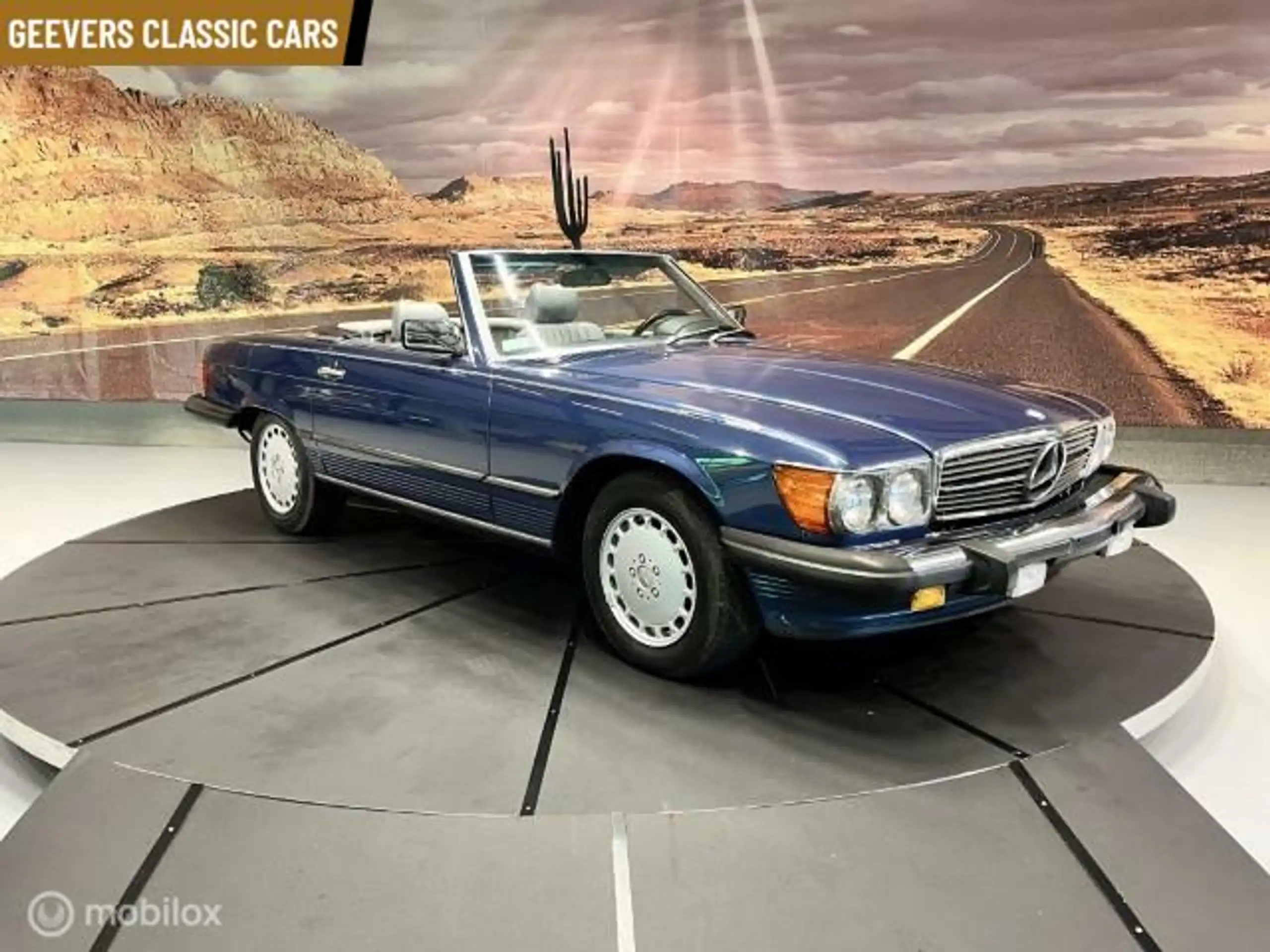 Mercedes-Benz - SL 560