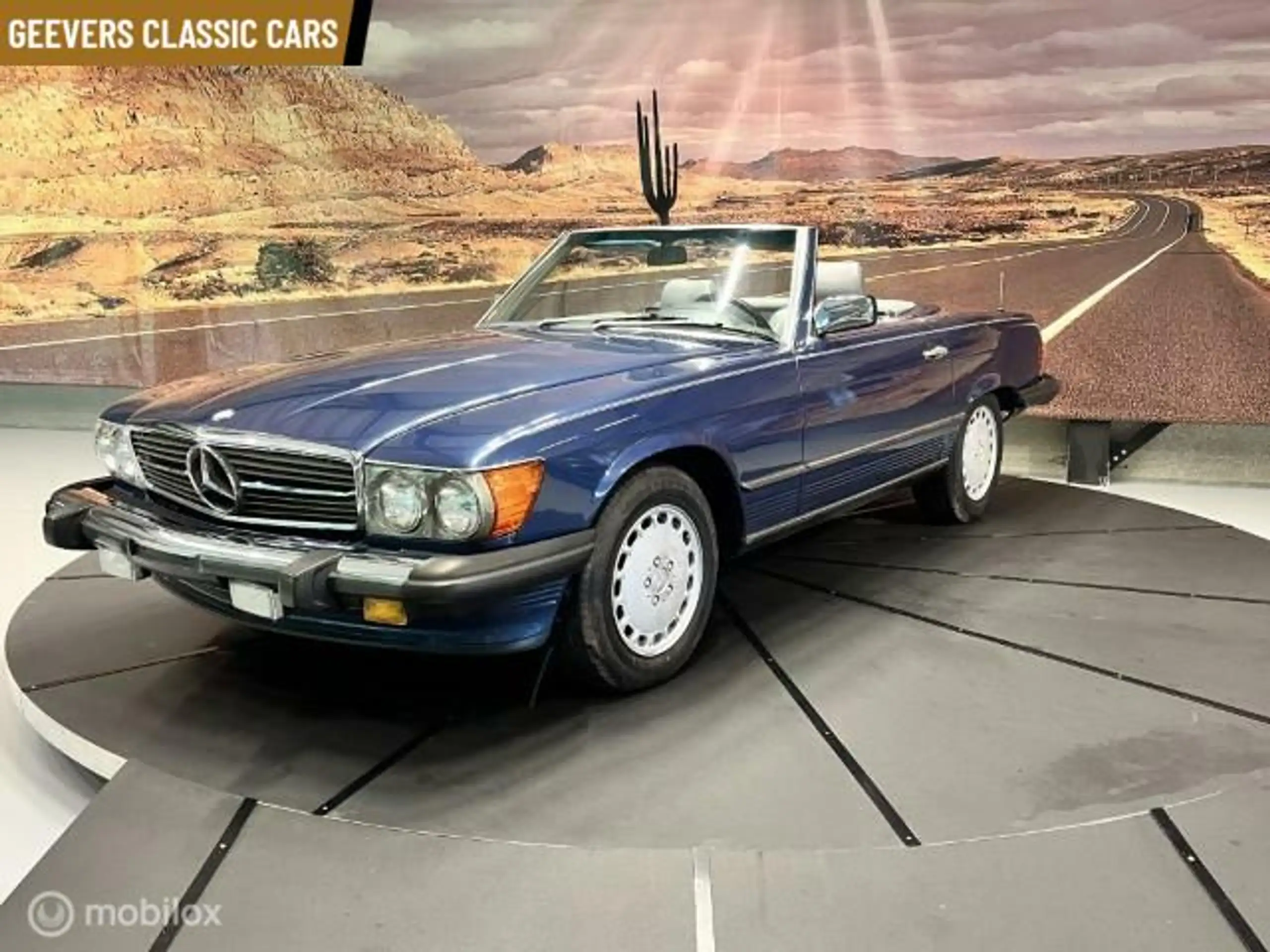 Mercedes-Benz - SL 560