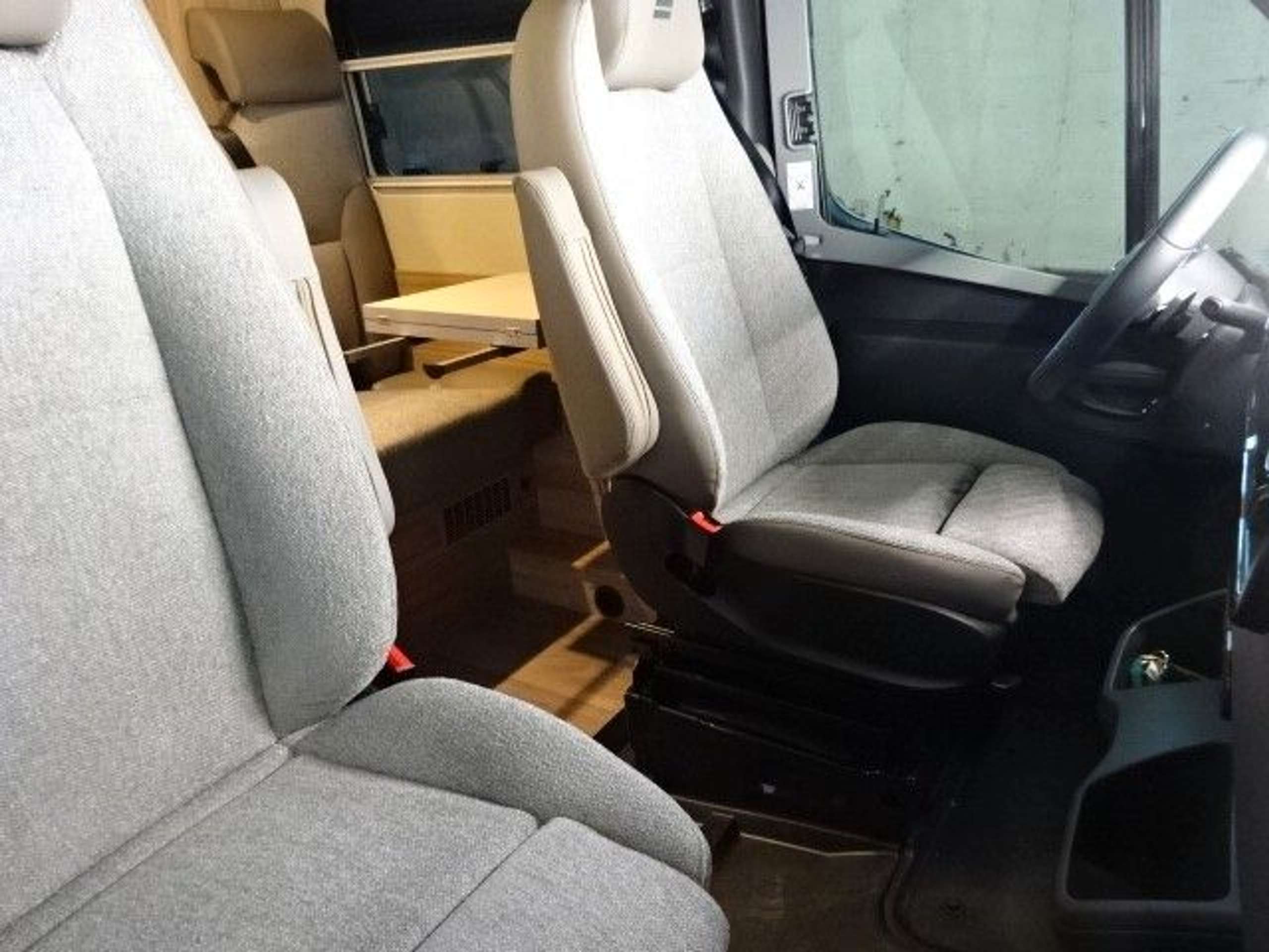 Mercedes-Benz - Sprinter