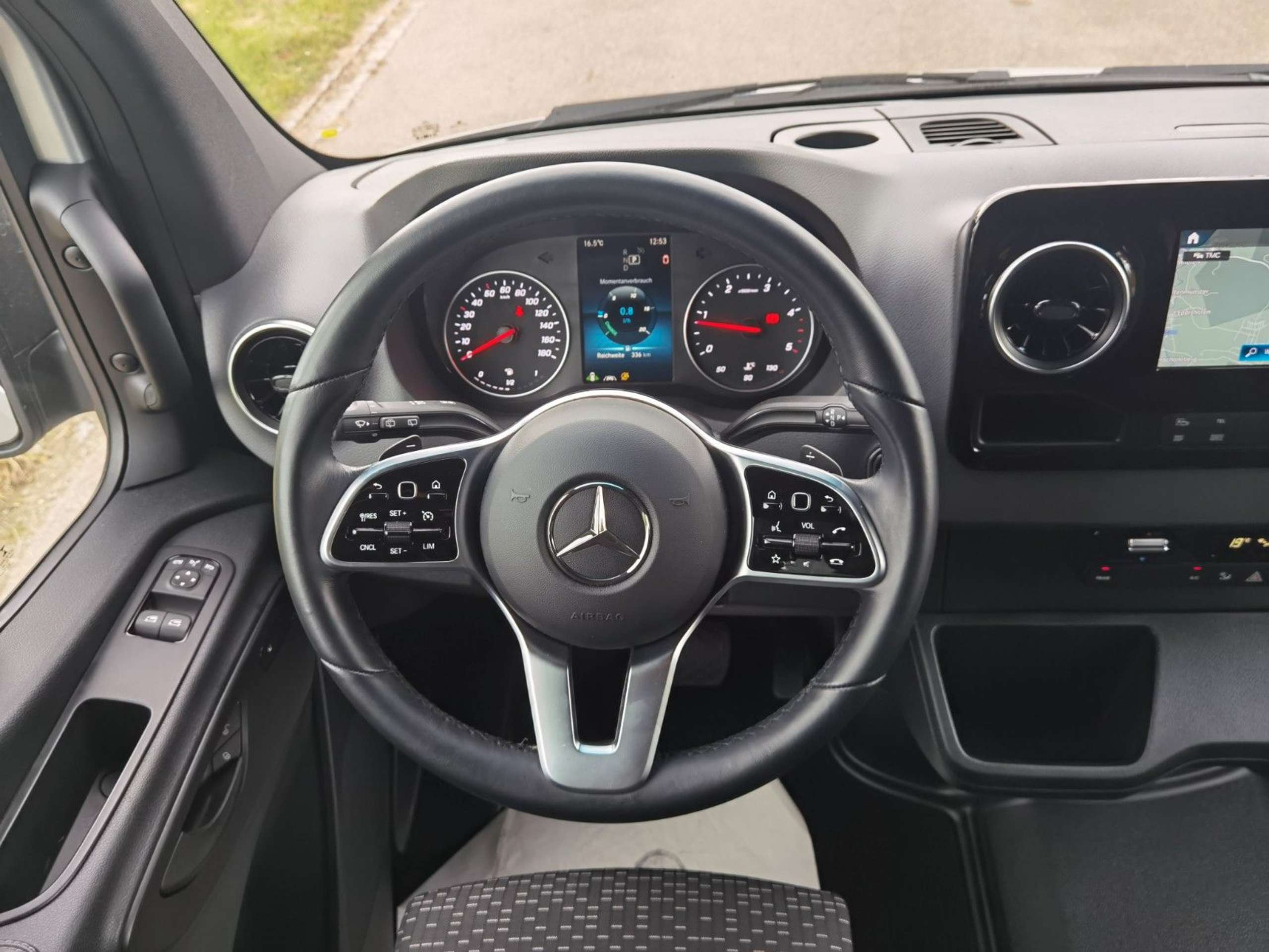 Mercedes-Benz - Sprinter