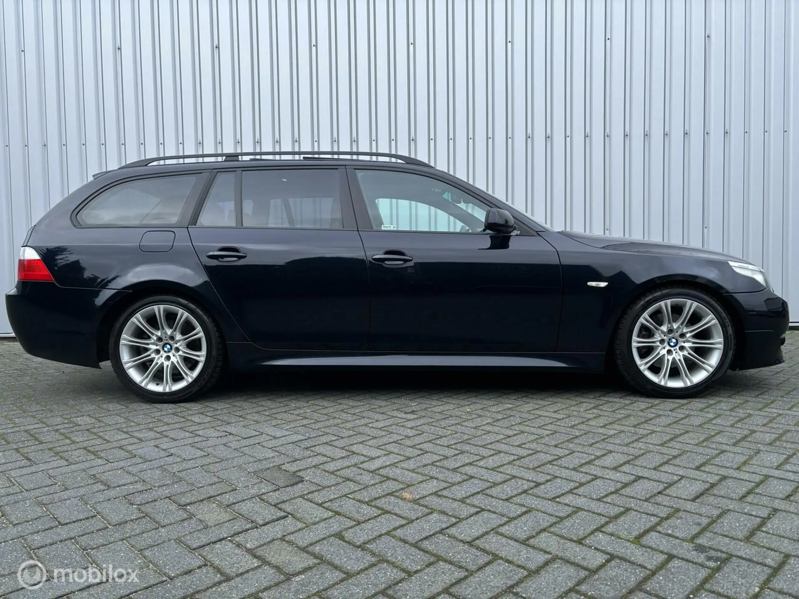 BMW - 545