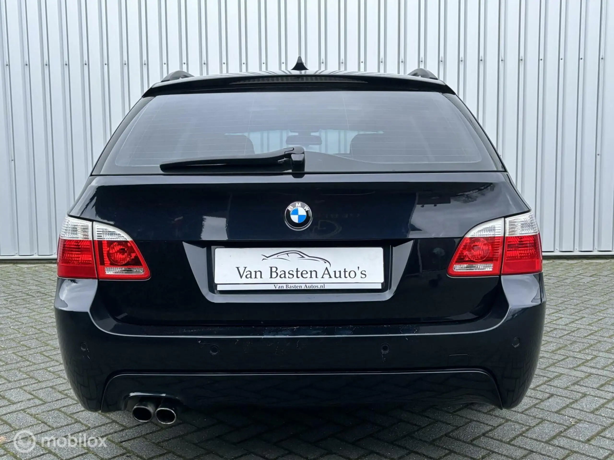 BMW - 545