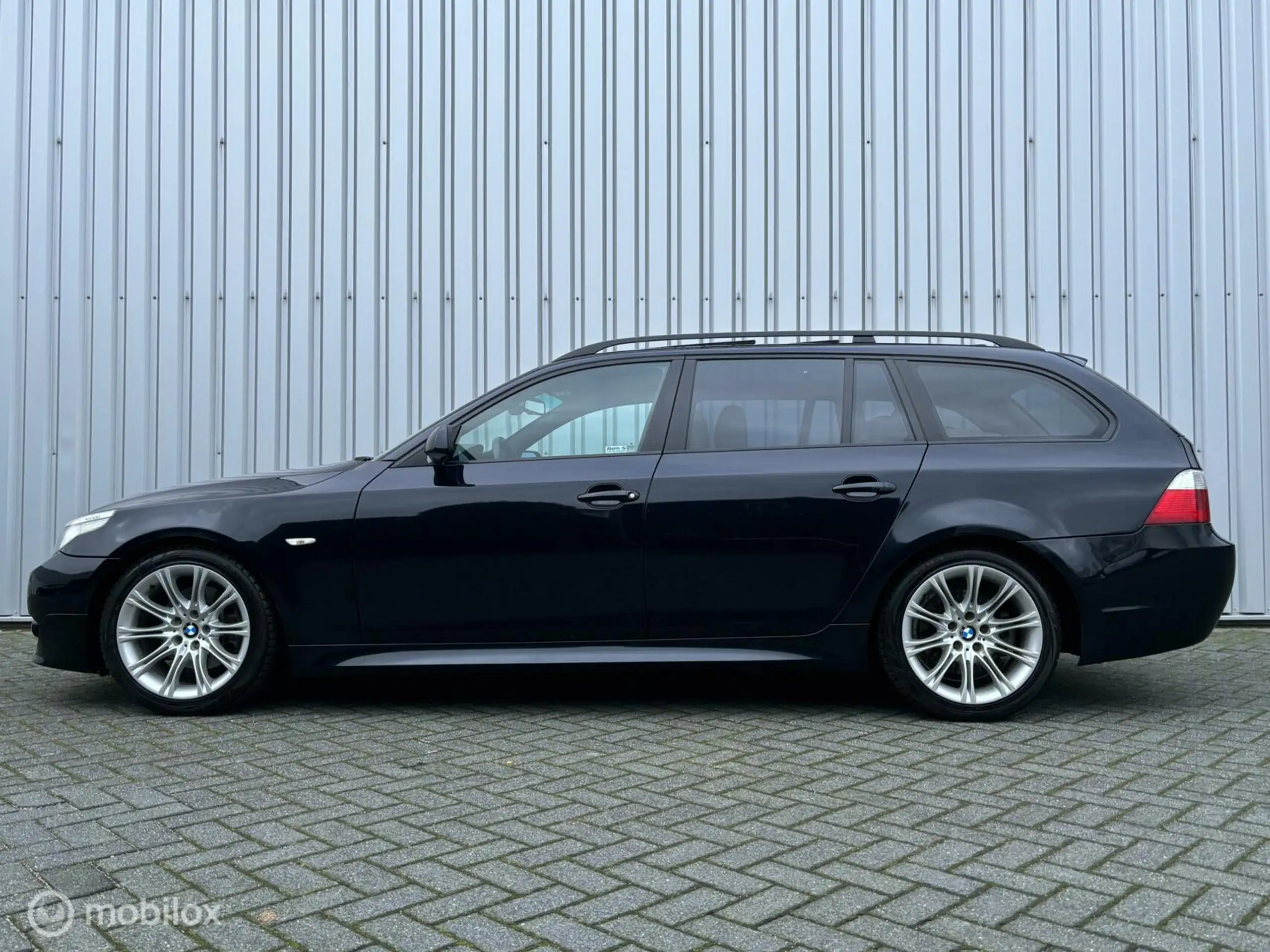 BMW - 545