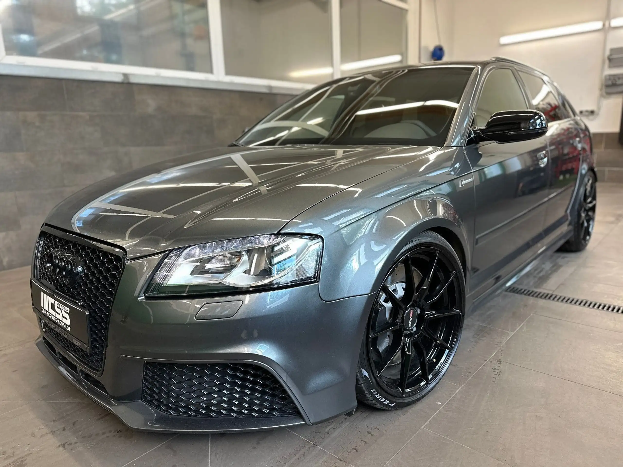 Audi - RS3