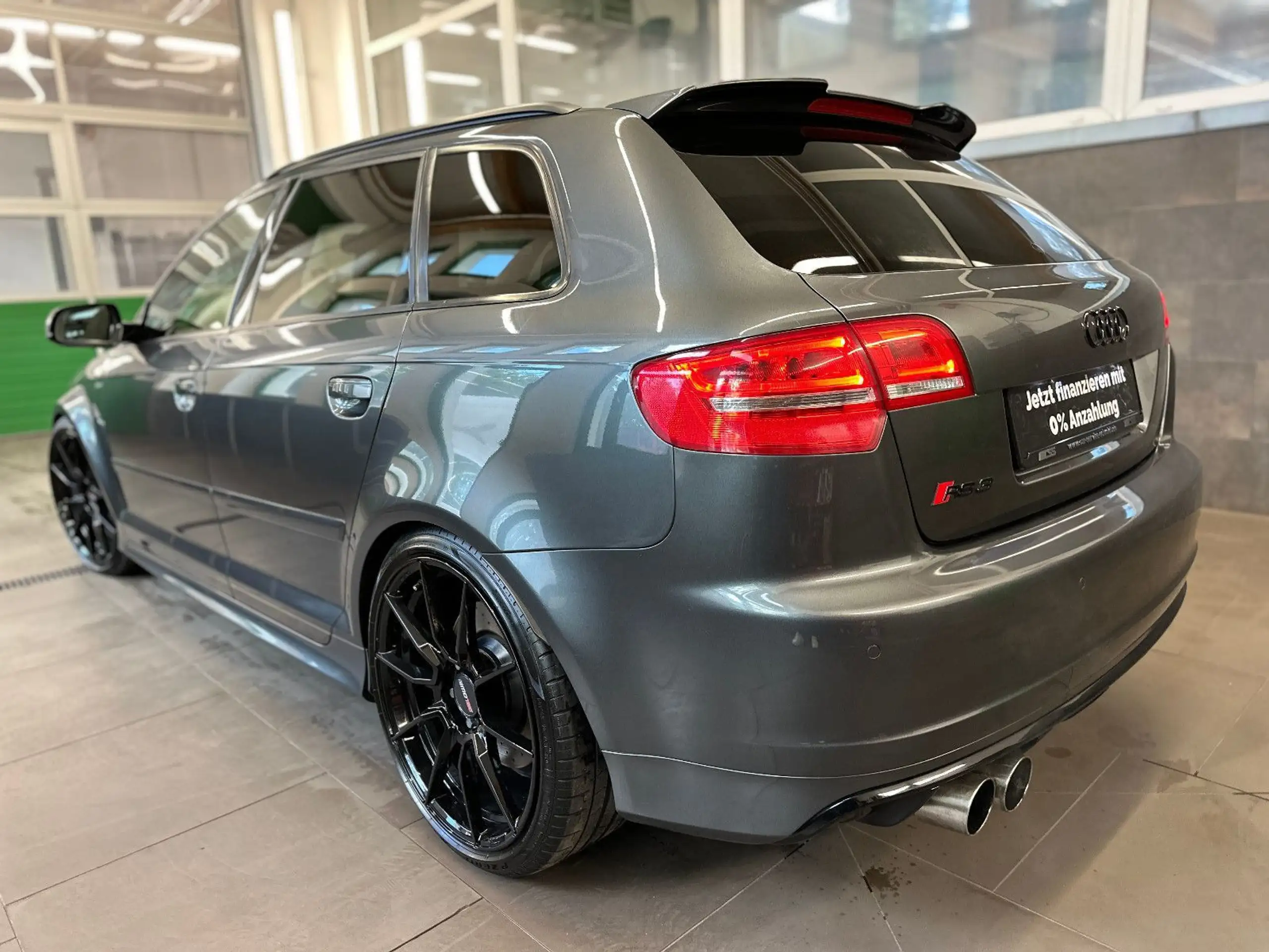 Audi - RS3