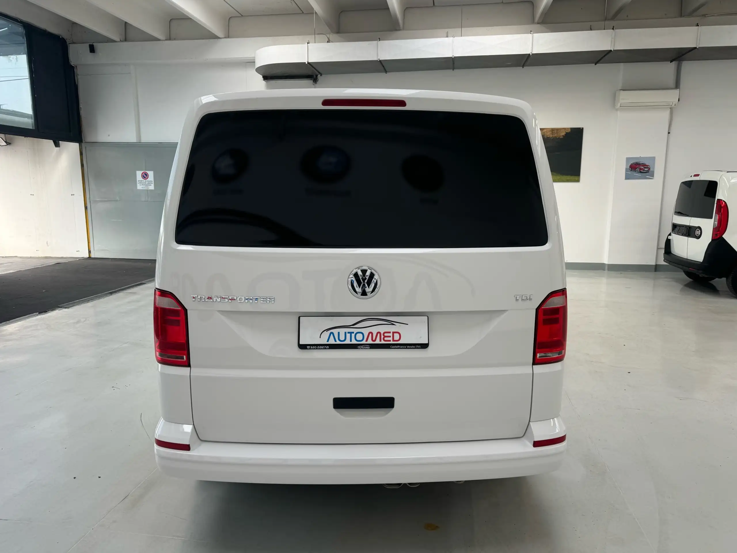 Volkswagen - Transporter