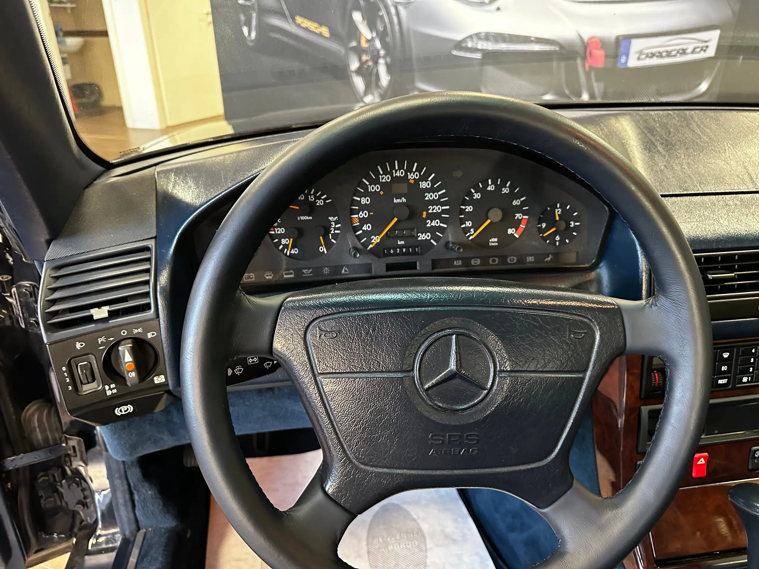 Mercedes-Benz - SL 300