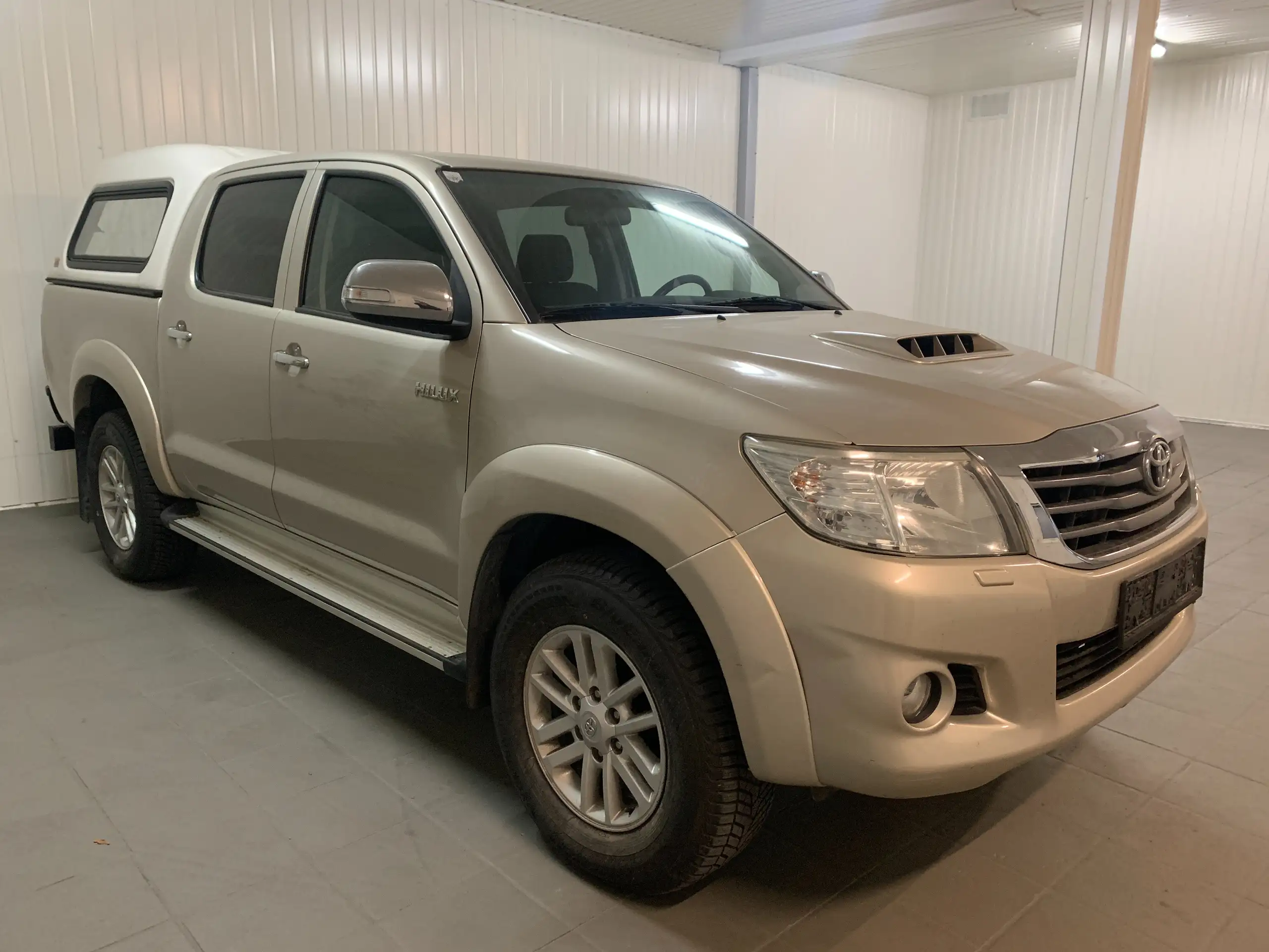 Toyota - Hilux