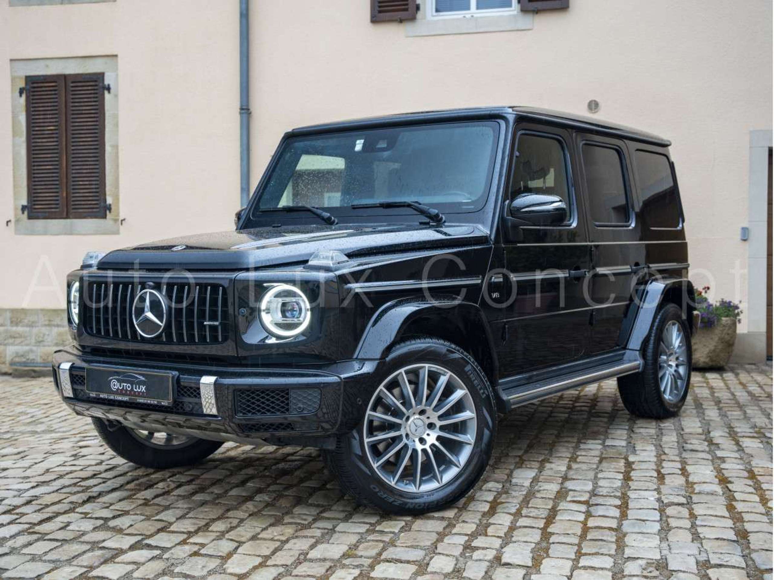 Mercedes-Benz - G 500