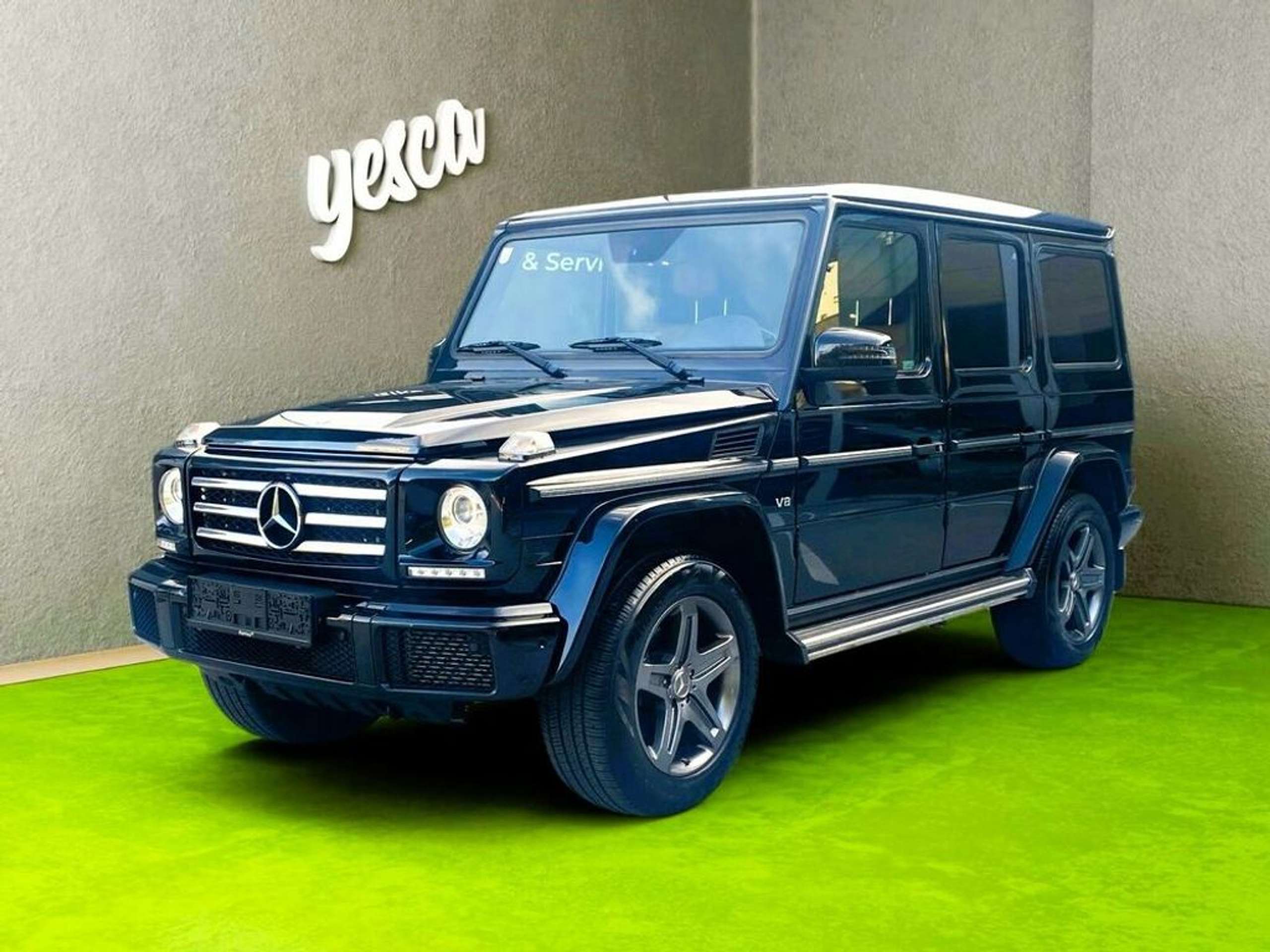 Mercedes-Benz - G 500