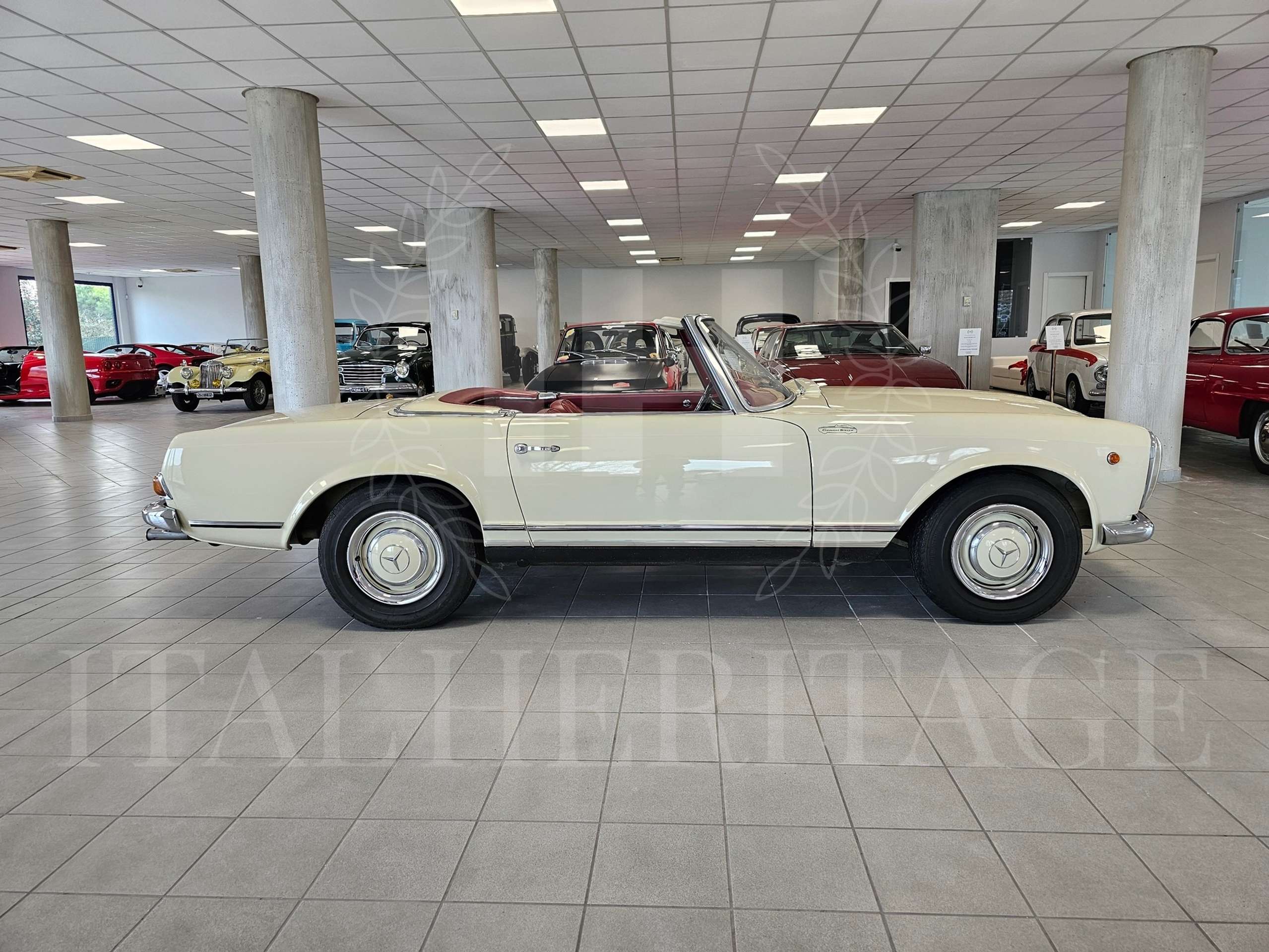 Mercedes-Benz - SL 230