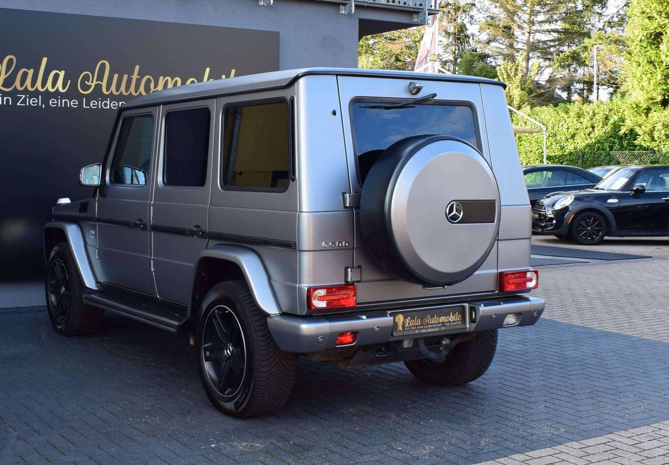 Mercedes-Benz - G 500