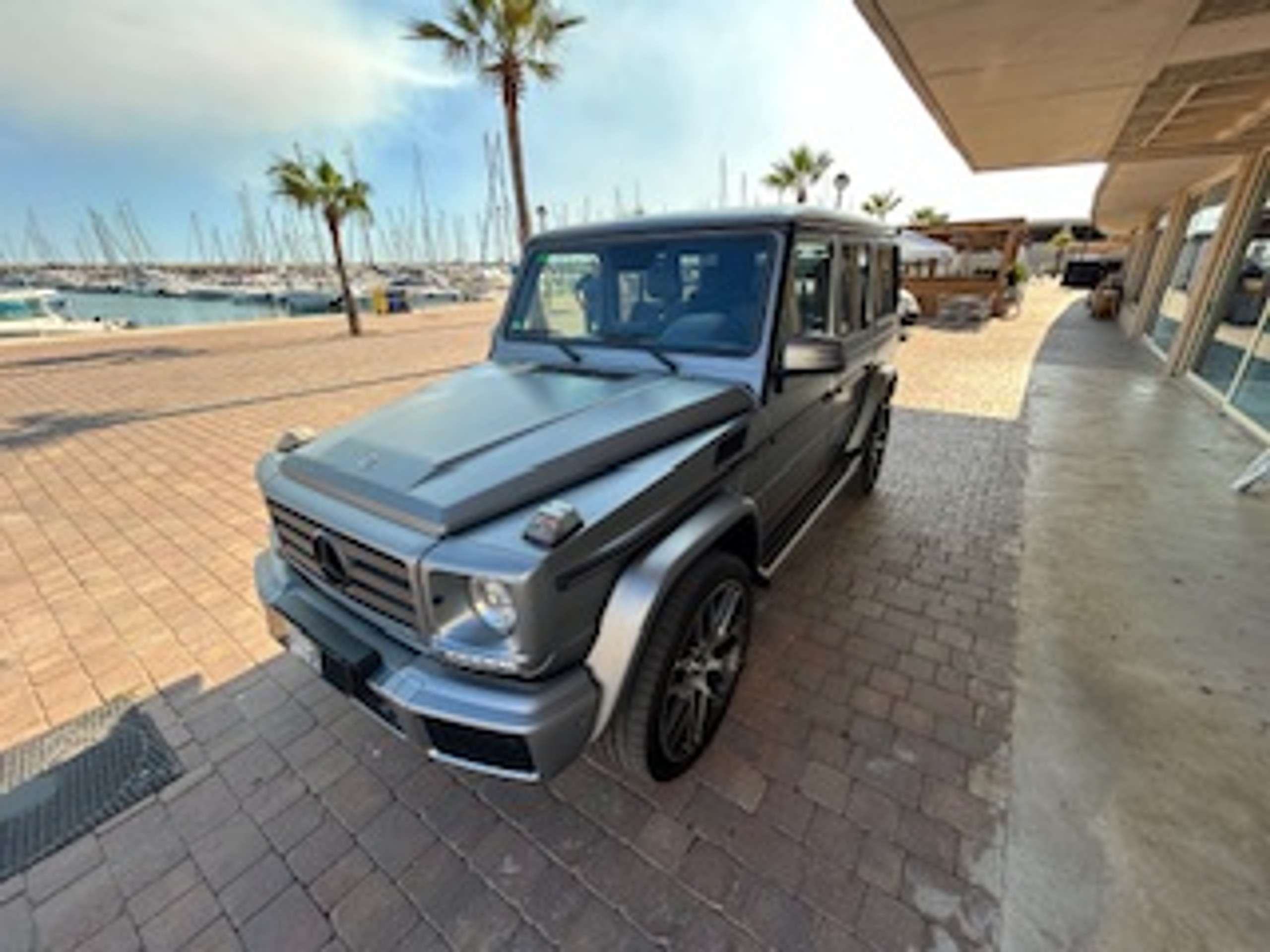 Mercedes-Benz - G 350