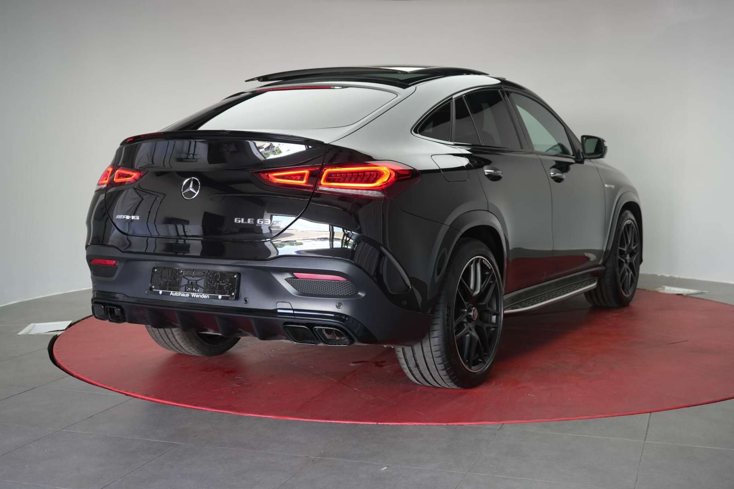 Mercedes-Benz - GLE 63 AMG