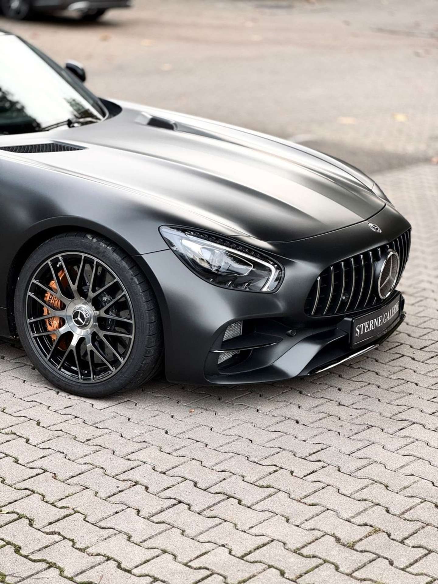 Mercedes-Benz - AMG GT