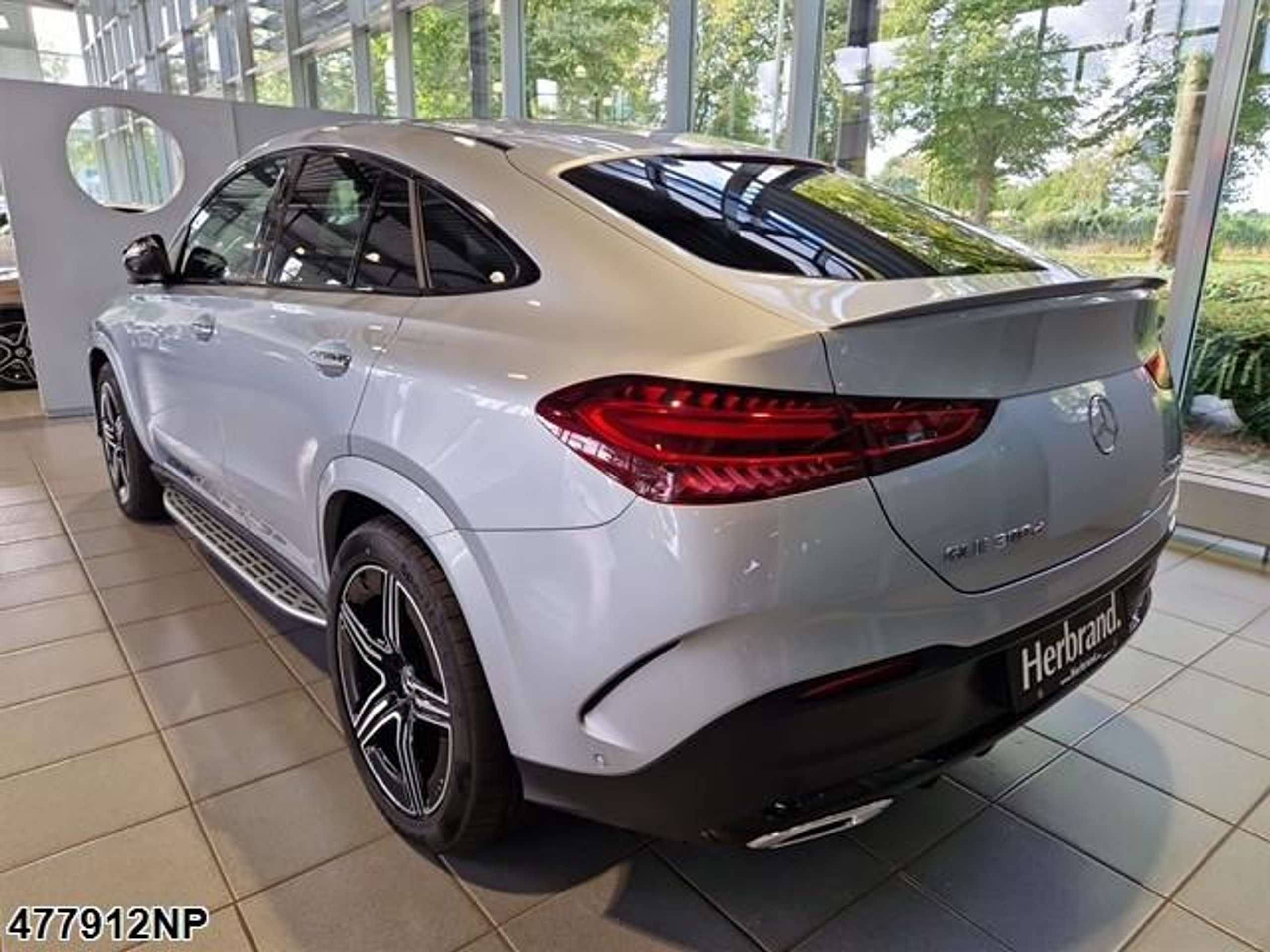 Mercedes-Benz - GLE 300