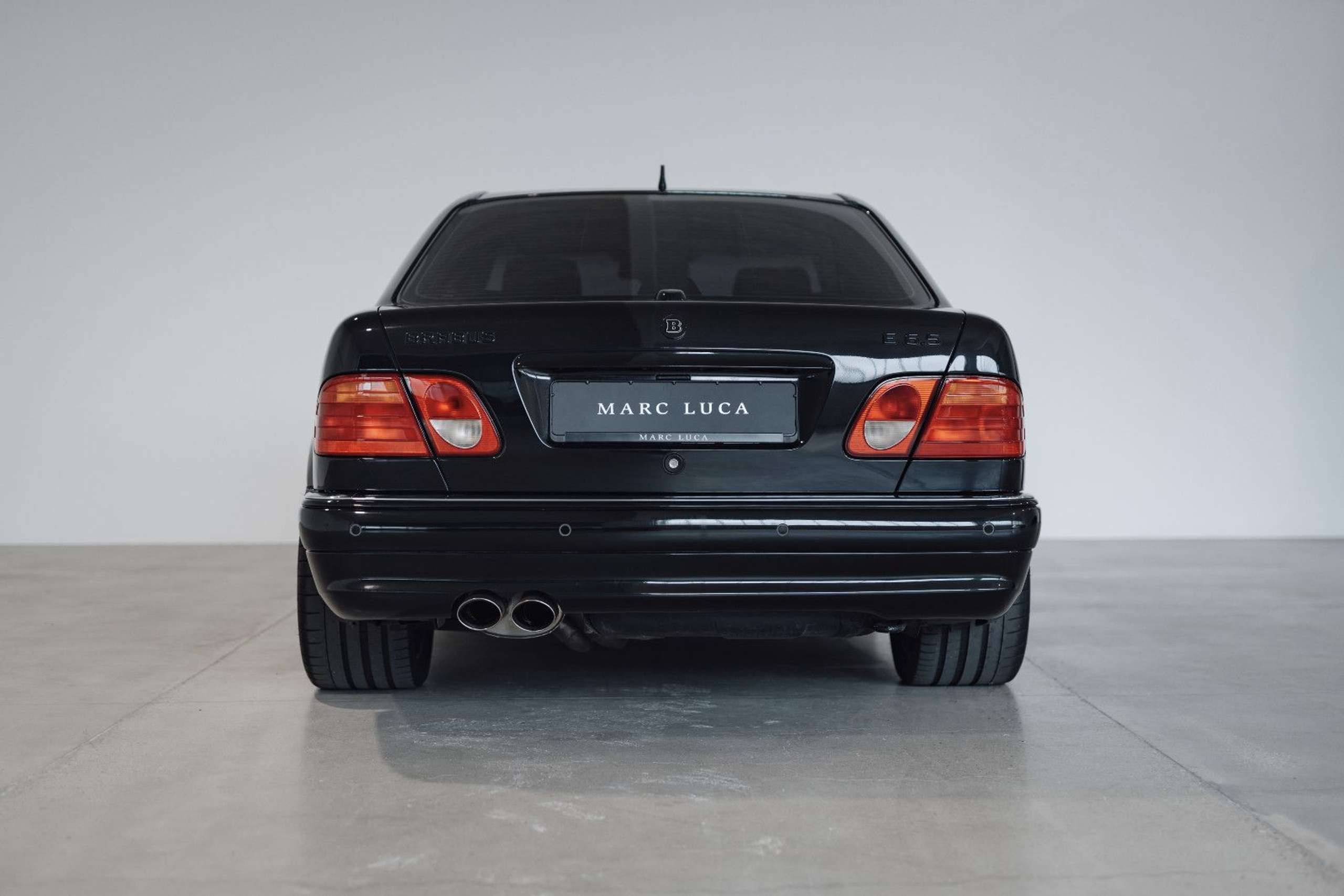 Mercedes-Benz - E 60 AMG