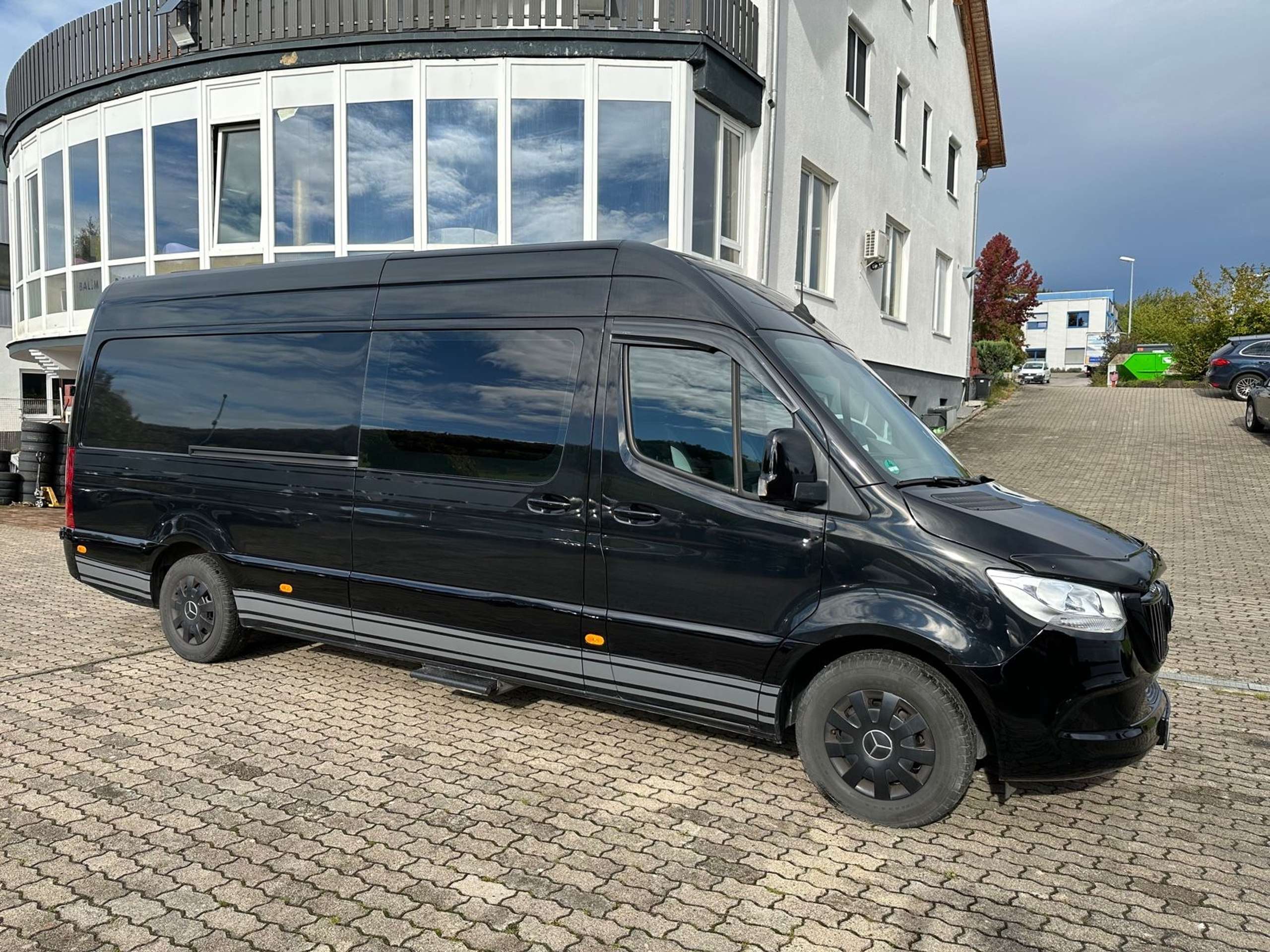 Mercedes-Benz - Sprinter