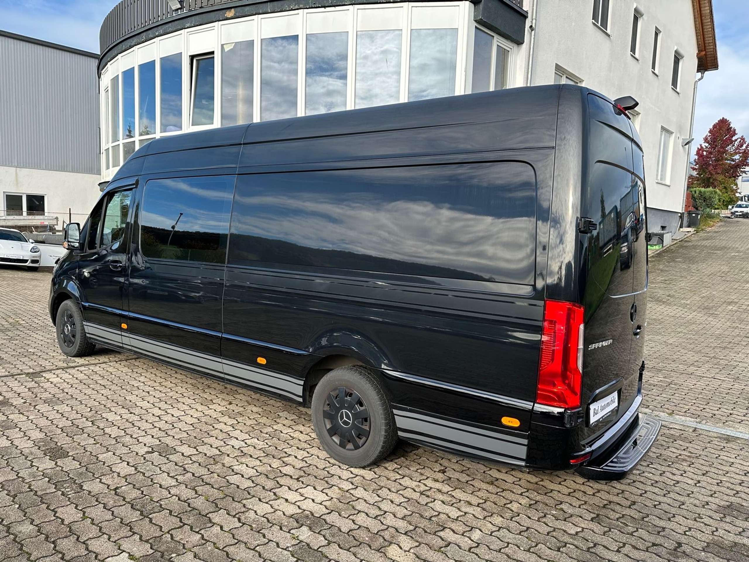 Mercedes-Benz - Sprinter