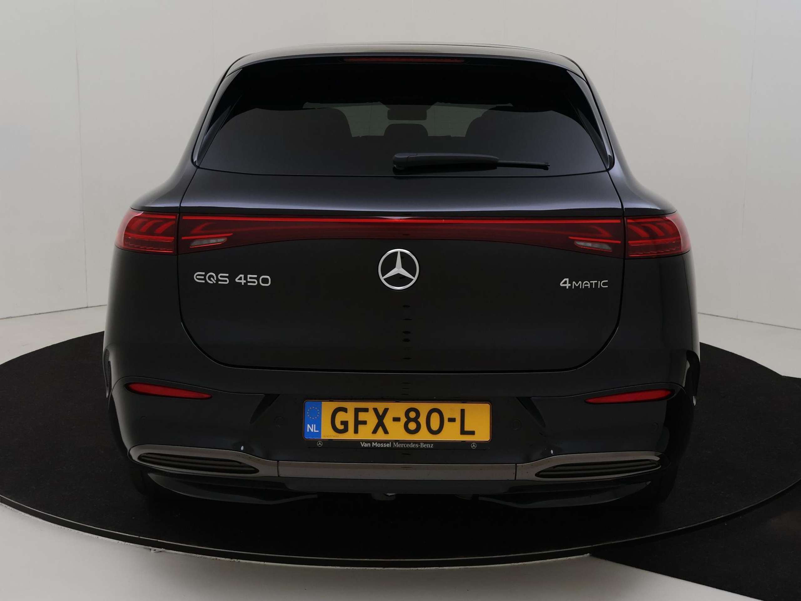 Mercedes-Benz - EQS SUV