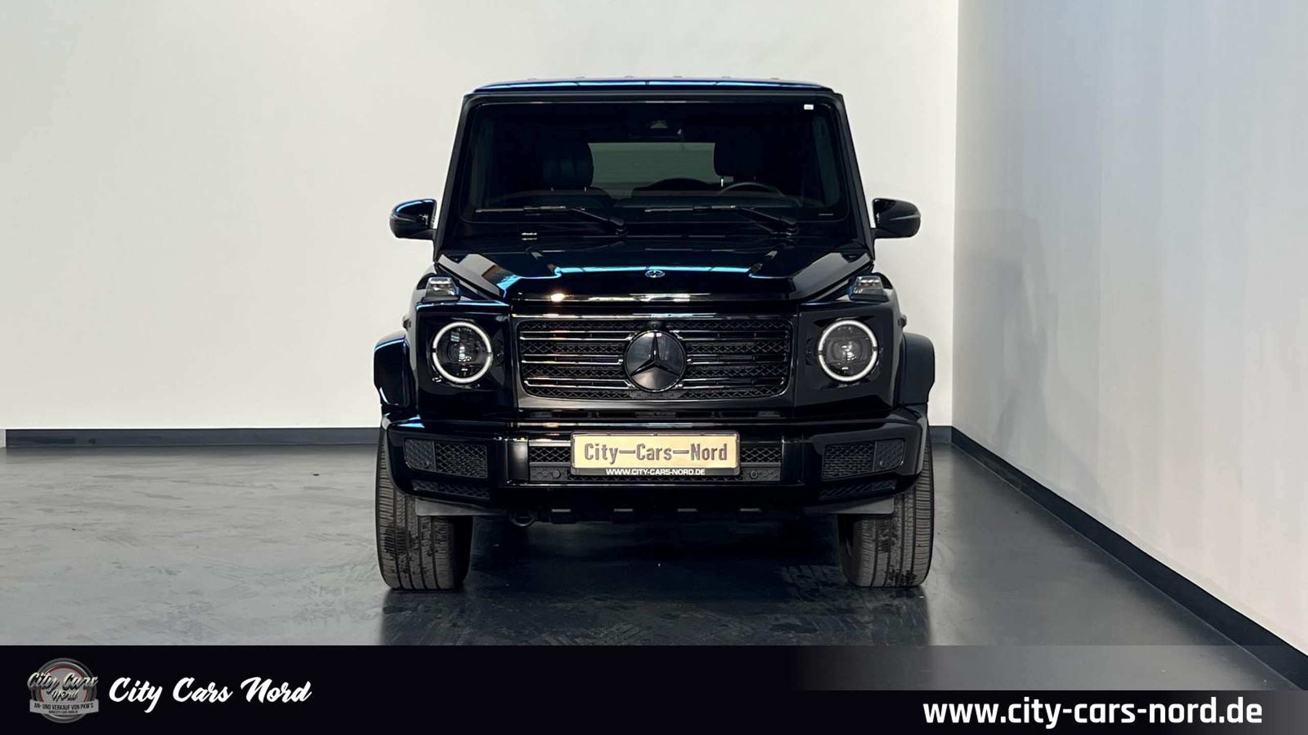 Mercedes-Benz - G 500