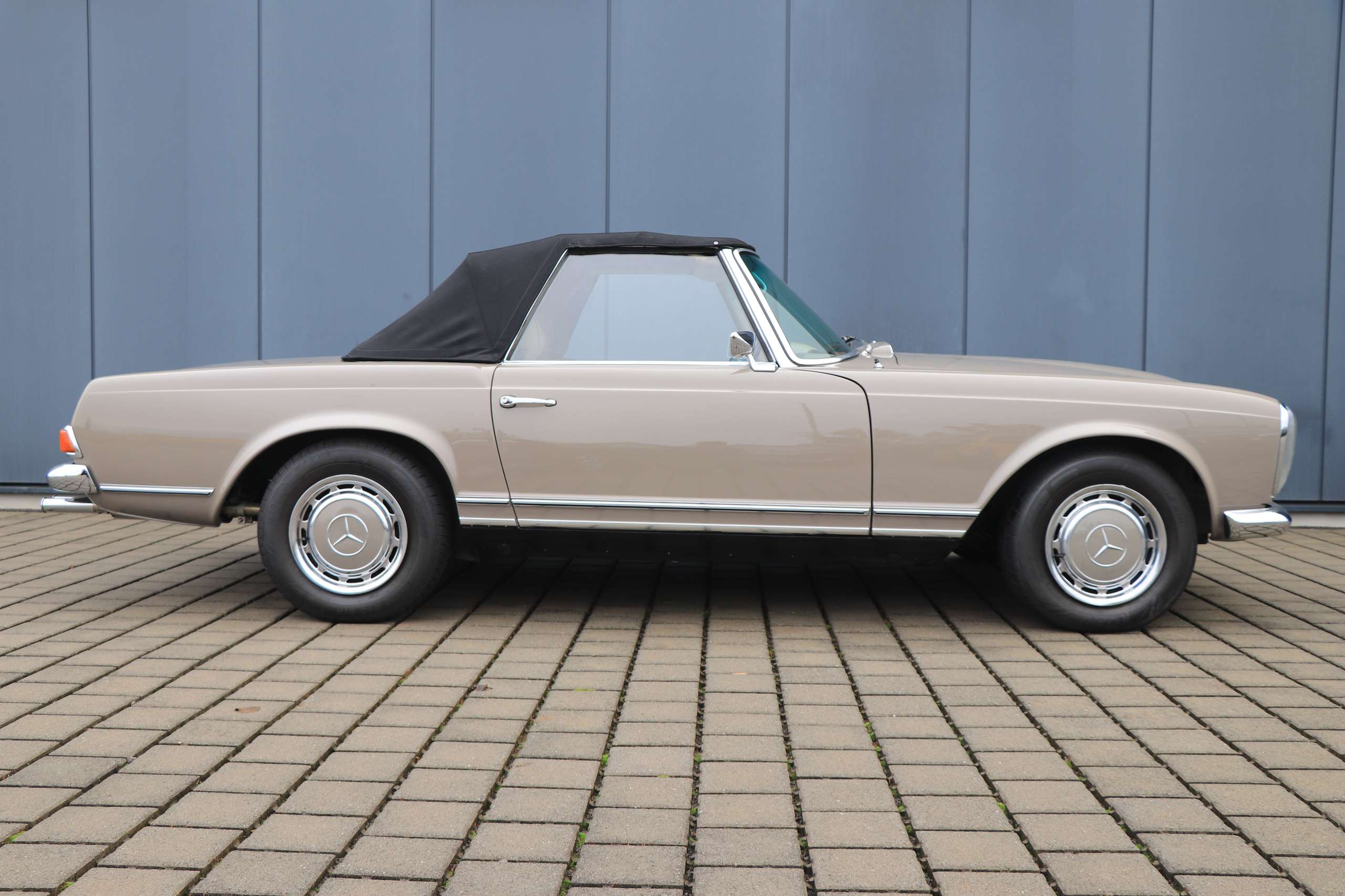 Mercedes-Benz - SL 280