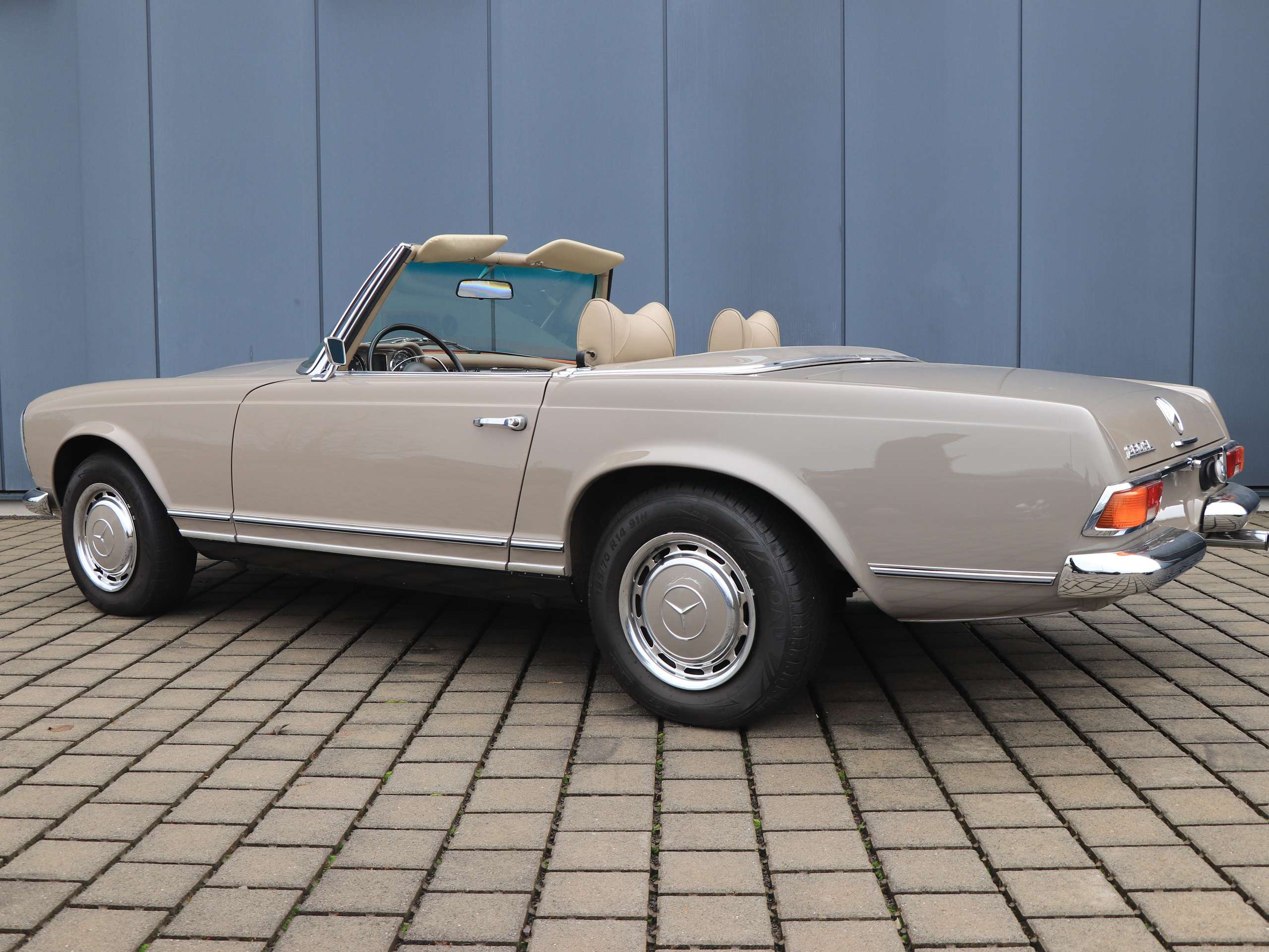 Mercedes-Benz - SL 280