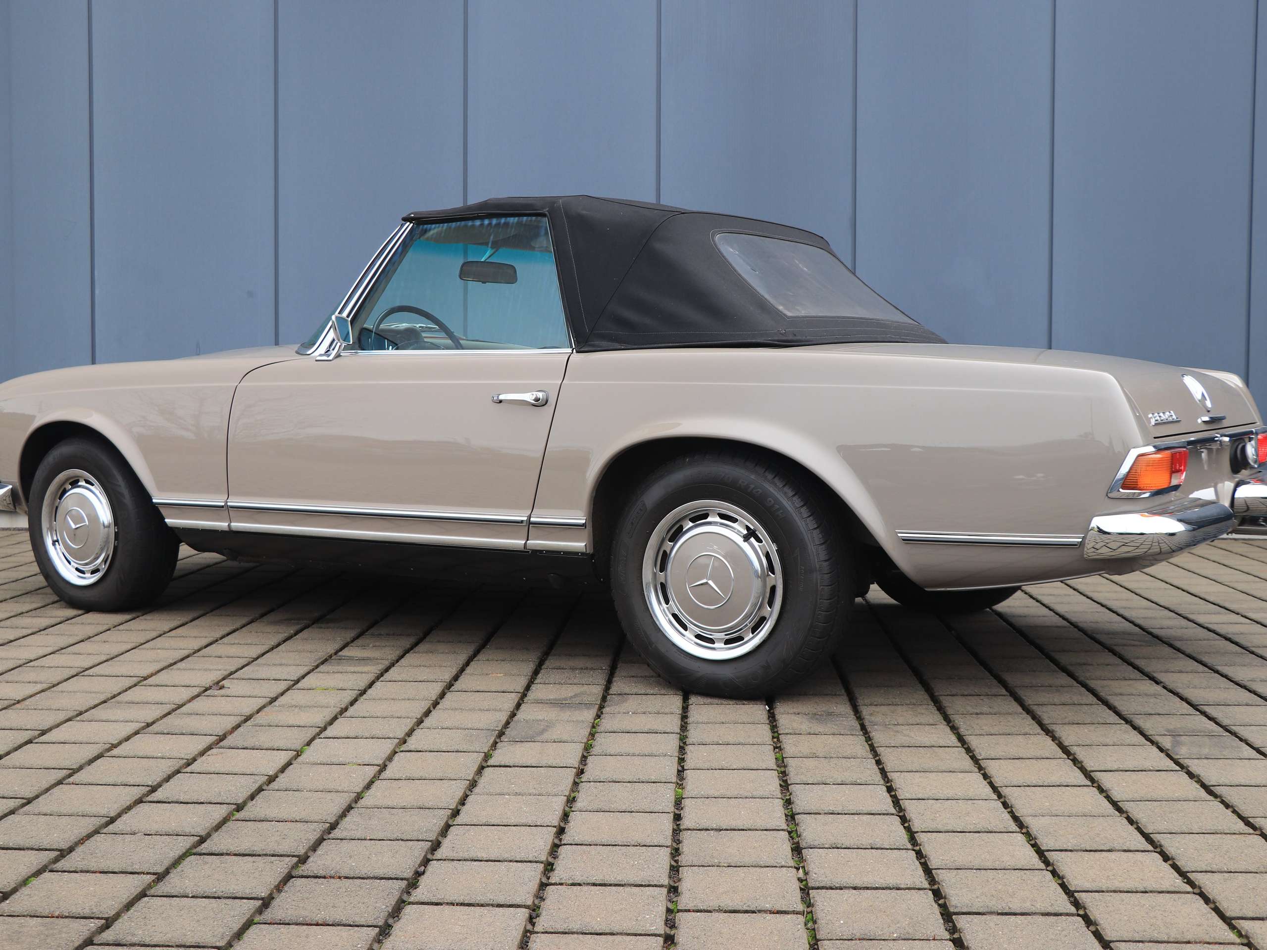 Mercedes-Benz - SL 280