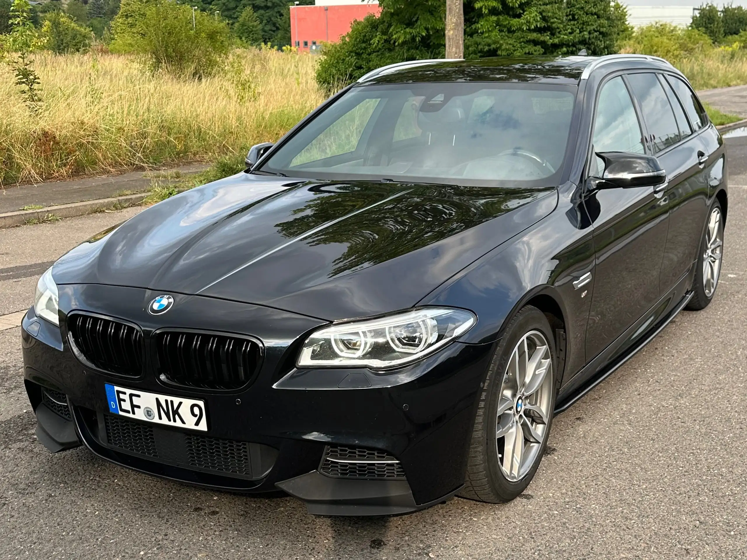 BMW - M550