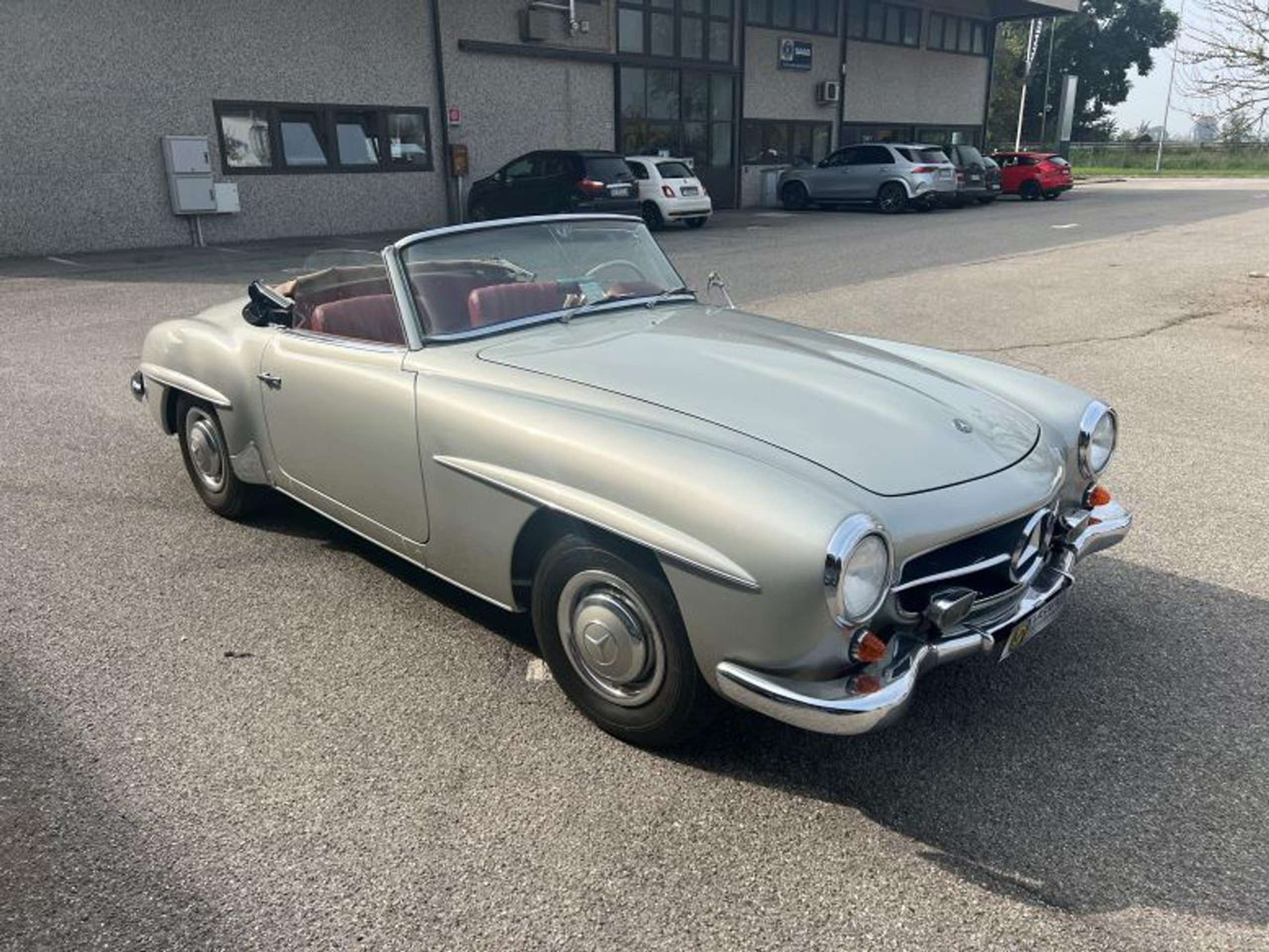 Mercedes-Benz - 190