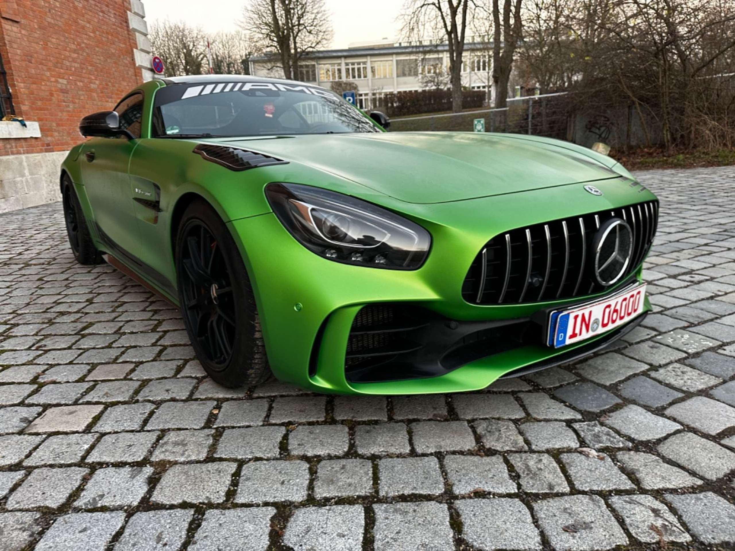 Mercedes-Benz - AMG GT