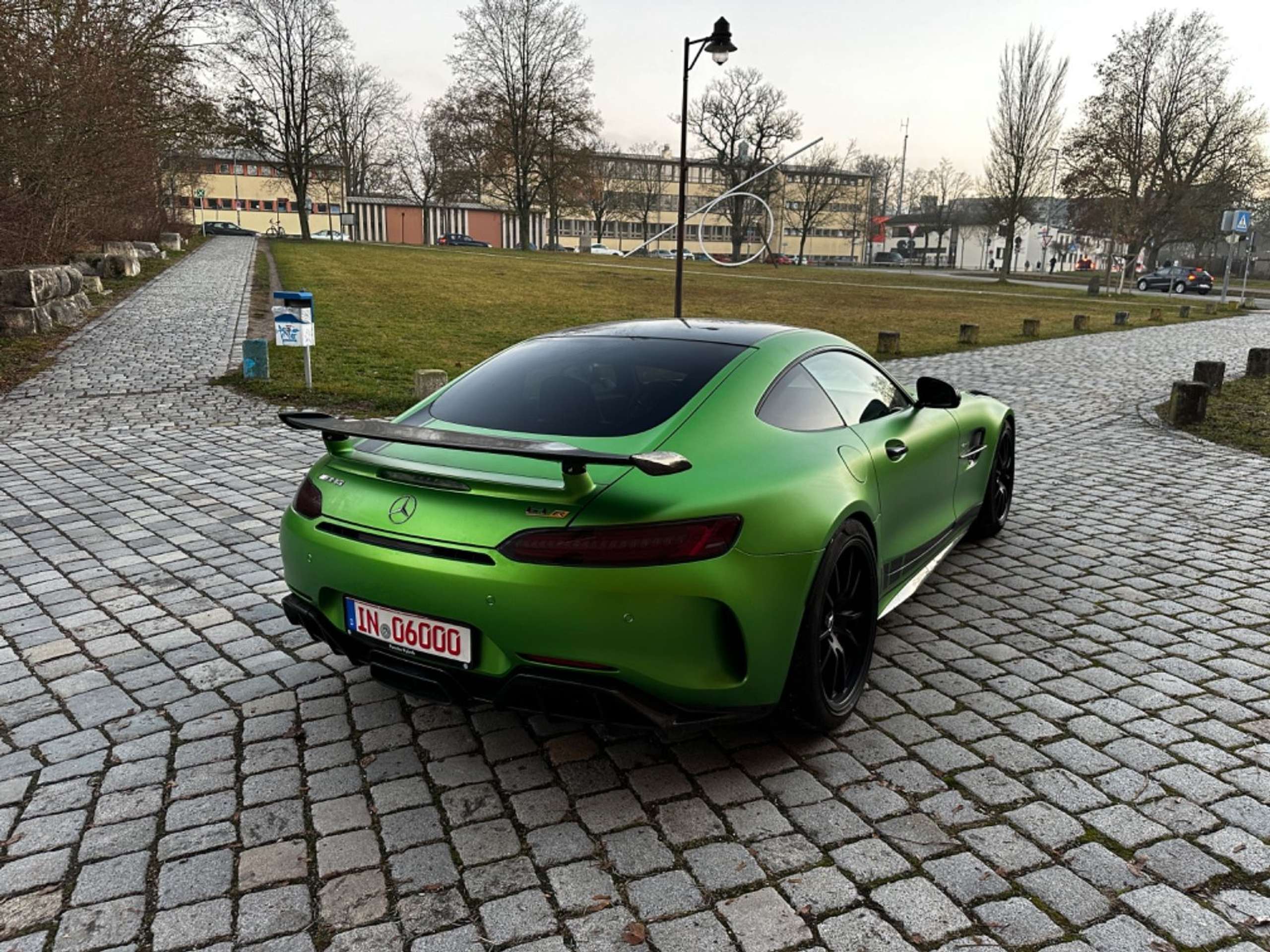 Mercedes-Benz - AMG GT