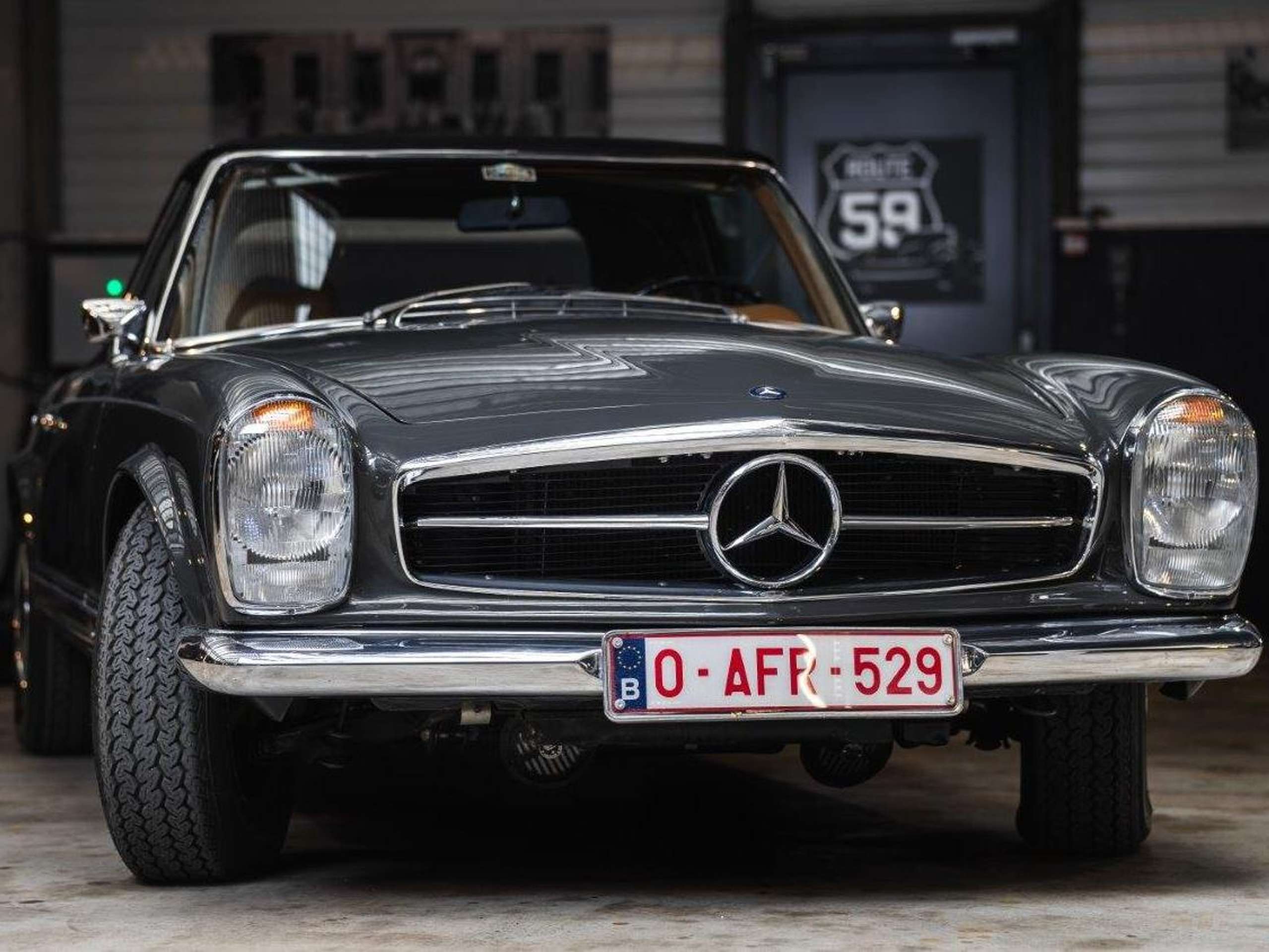 Mercedes-Benz - SL 280