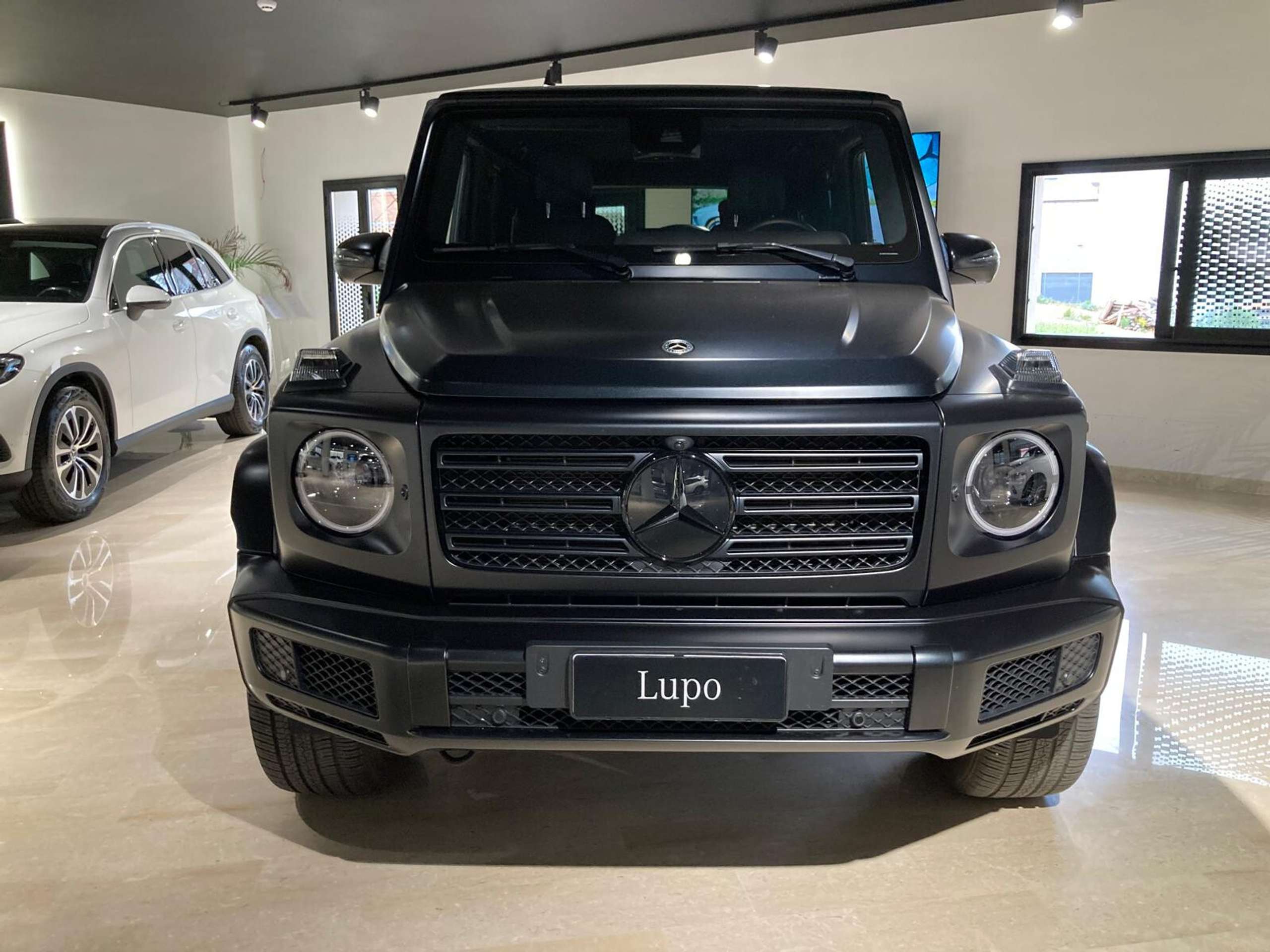 Mercedes-Benz - G