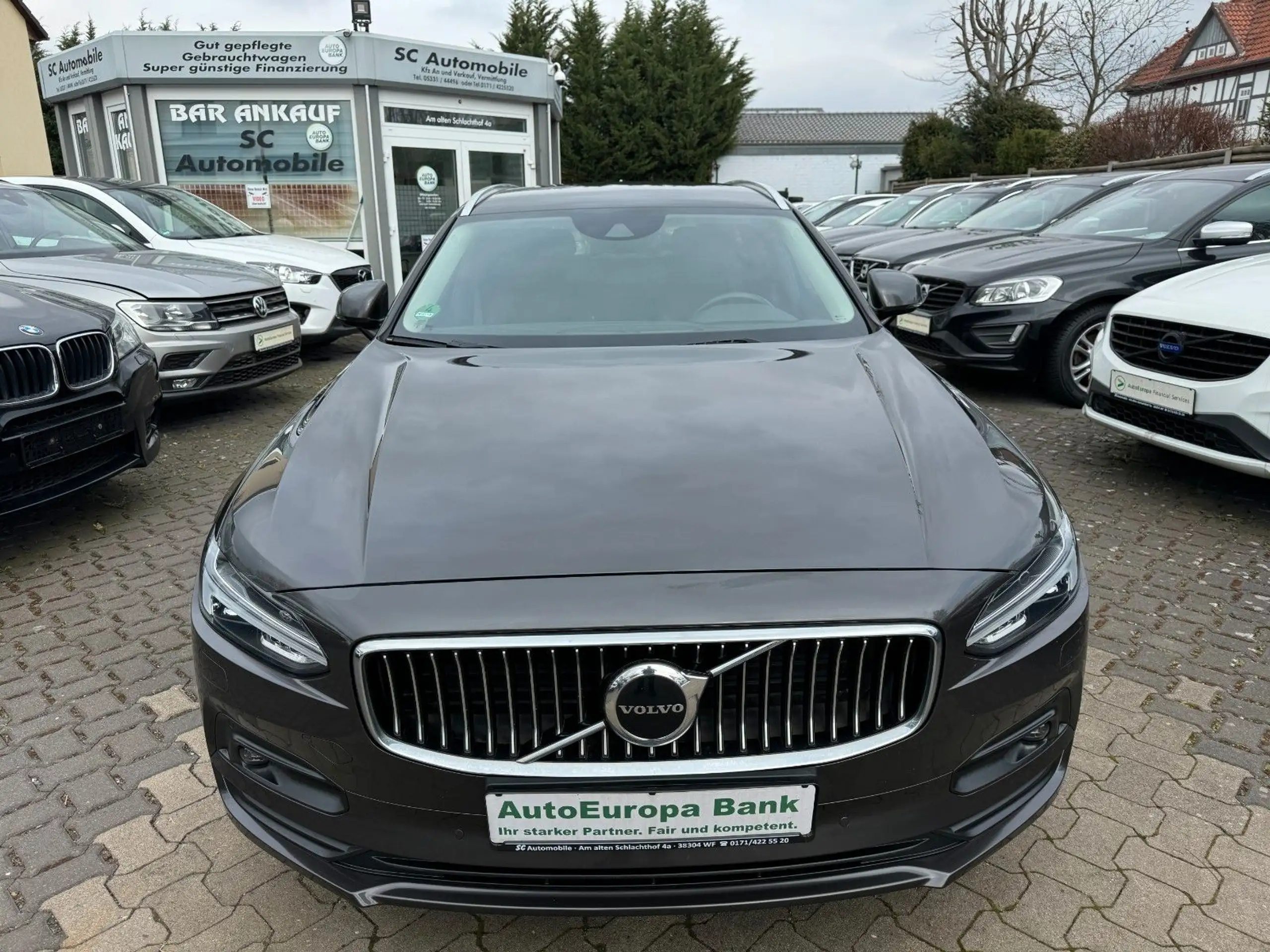 Volvo - V90