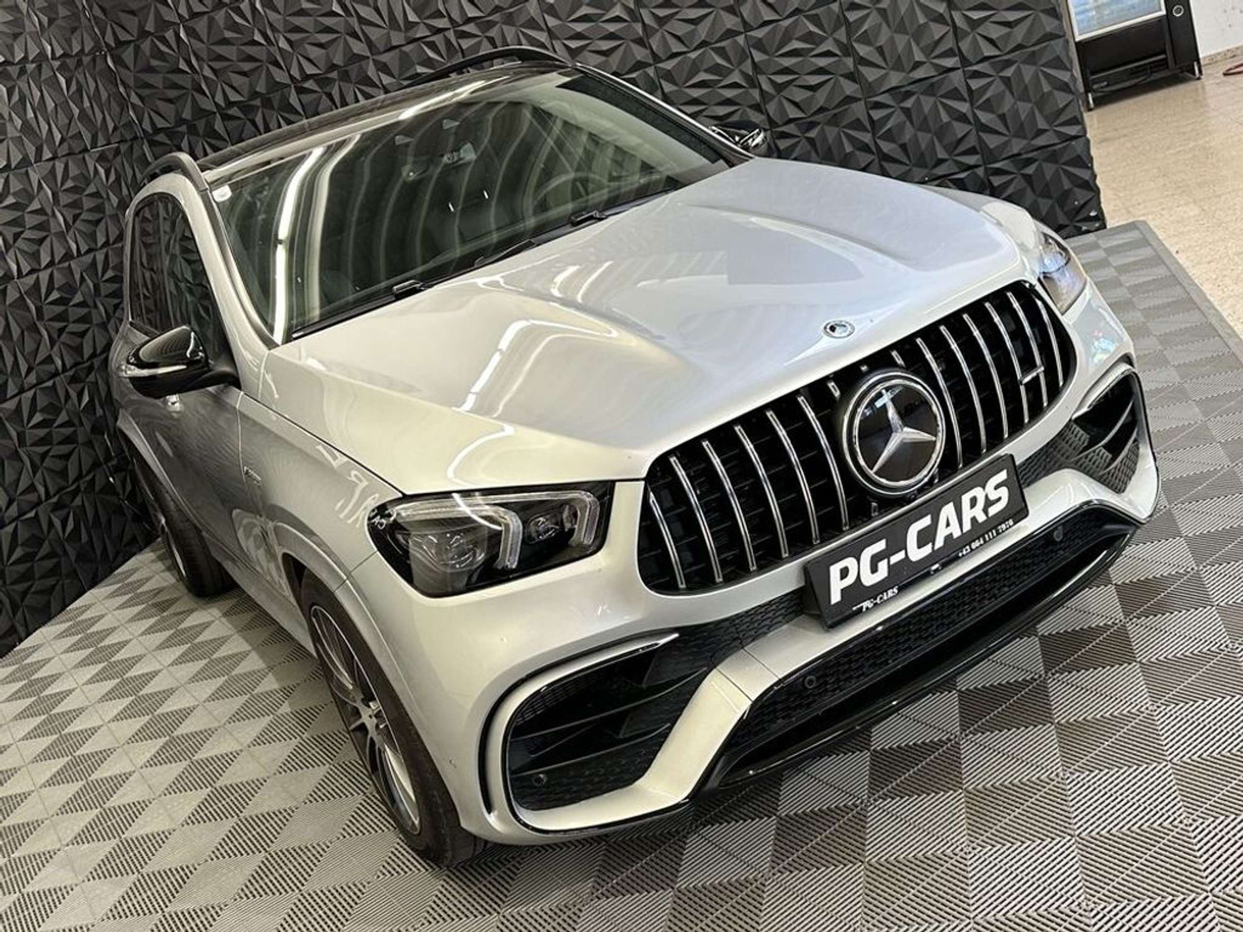 Mercedes-Benz - GLE 63 AMG