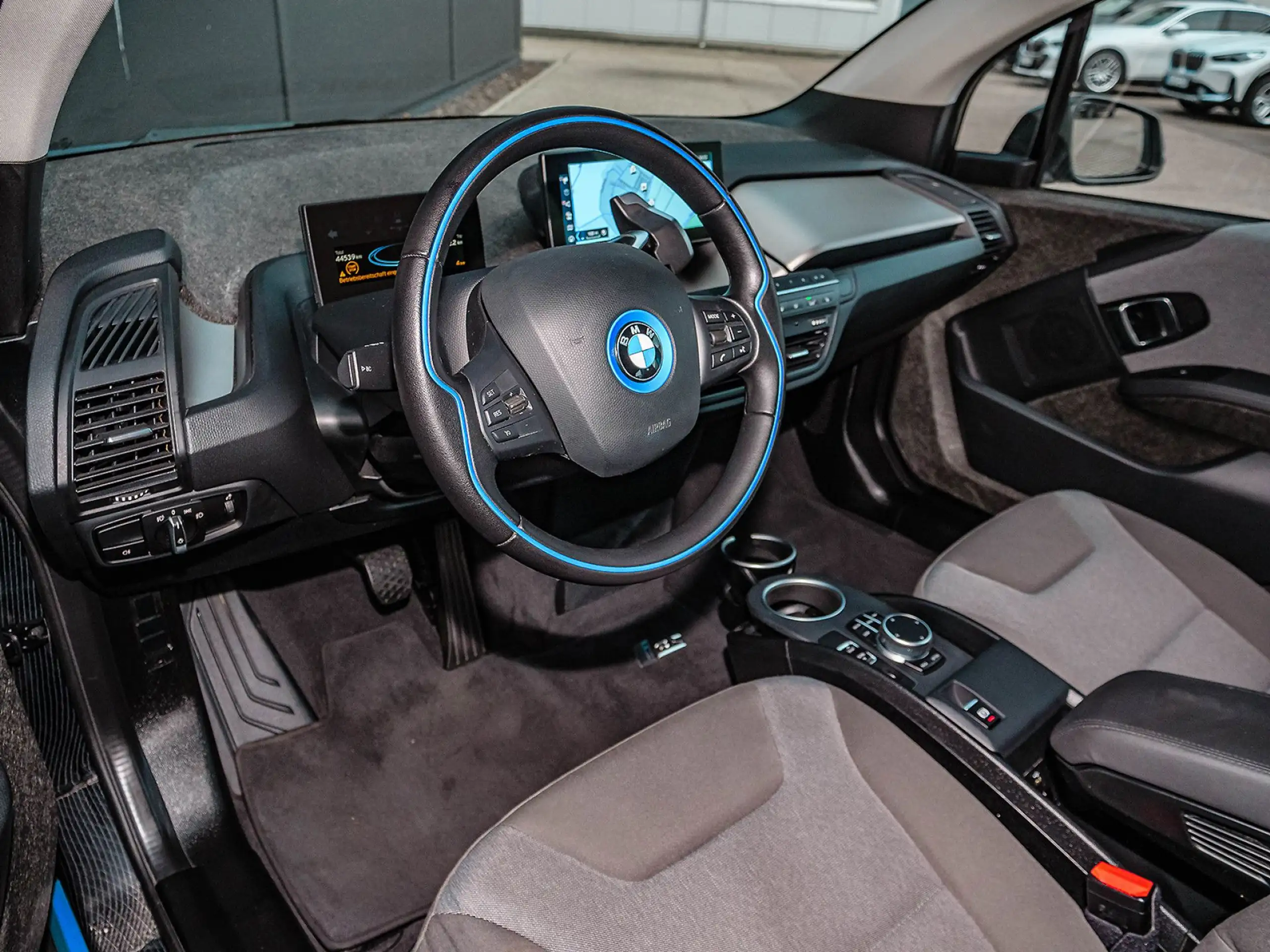 BMW - i3