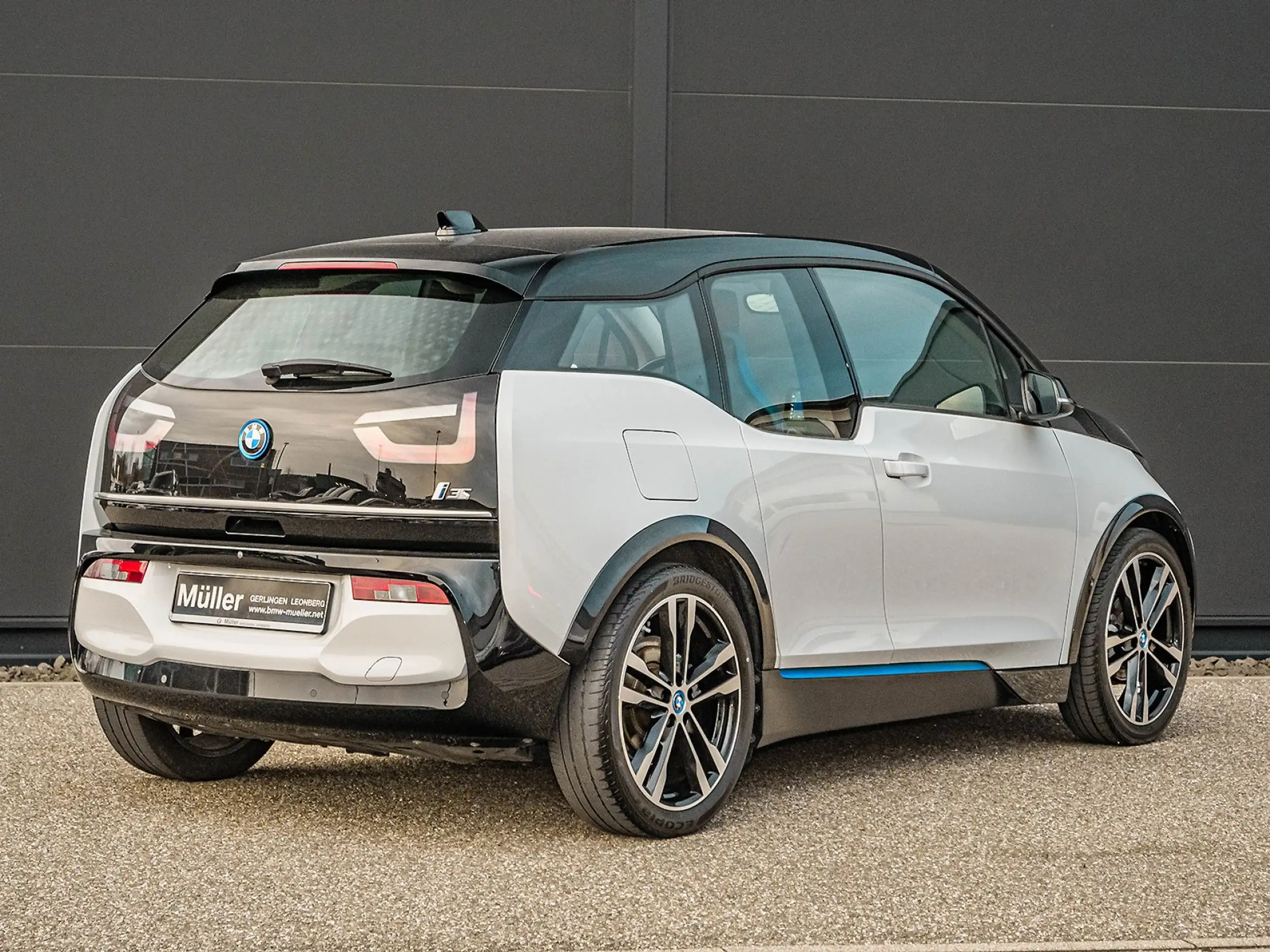 BMW - i3