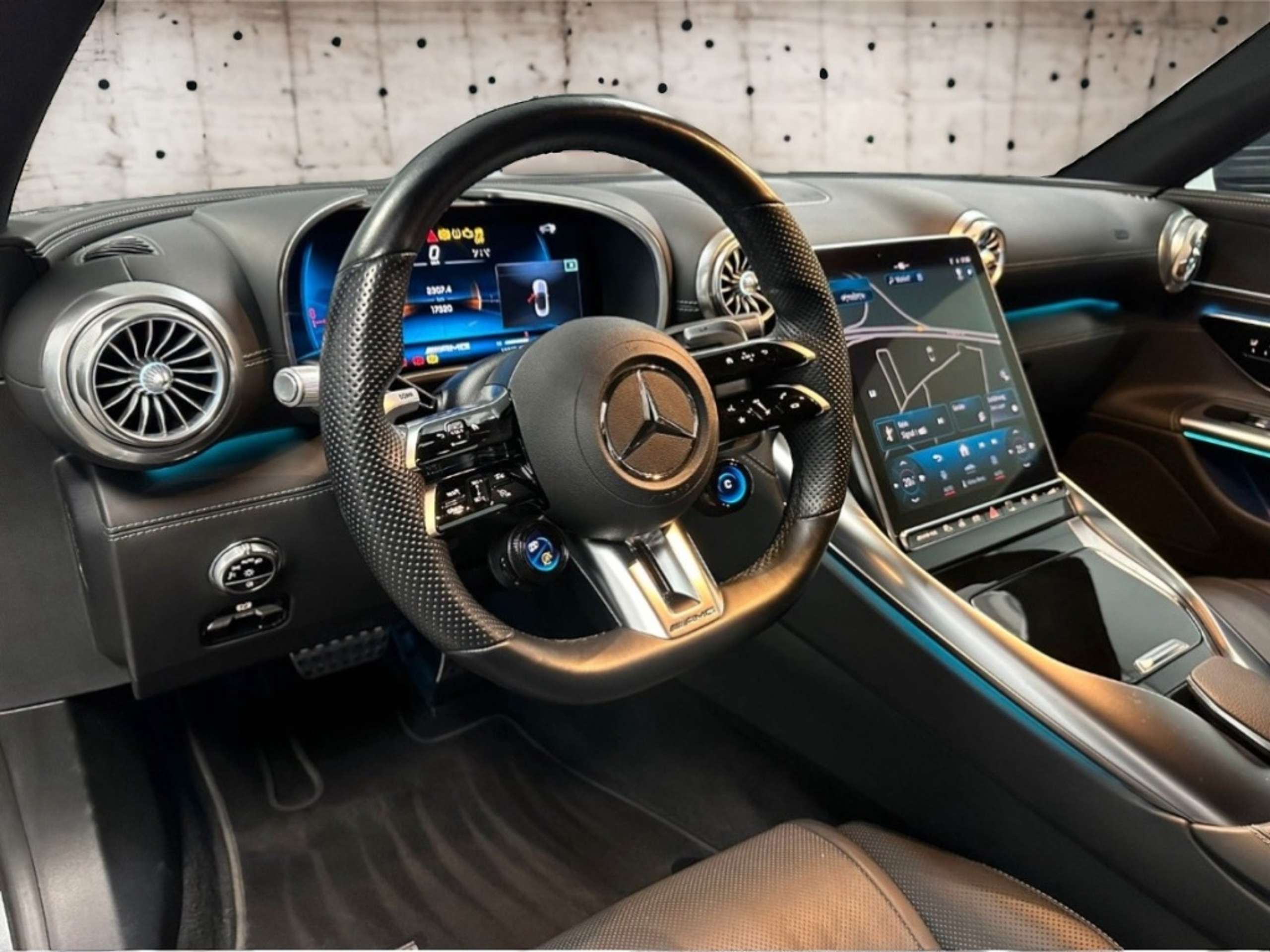 Mercedes-Benz - SL 63 AMG