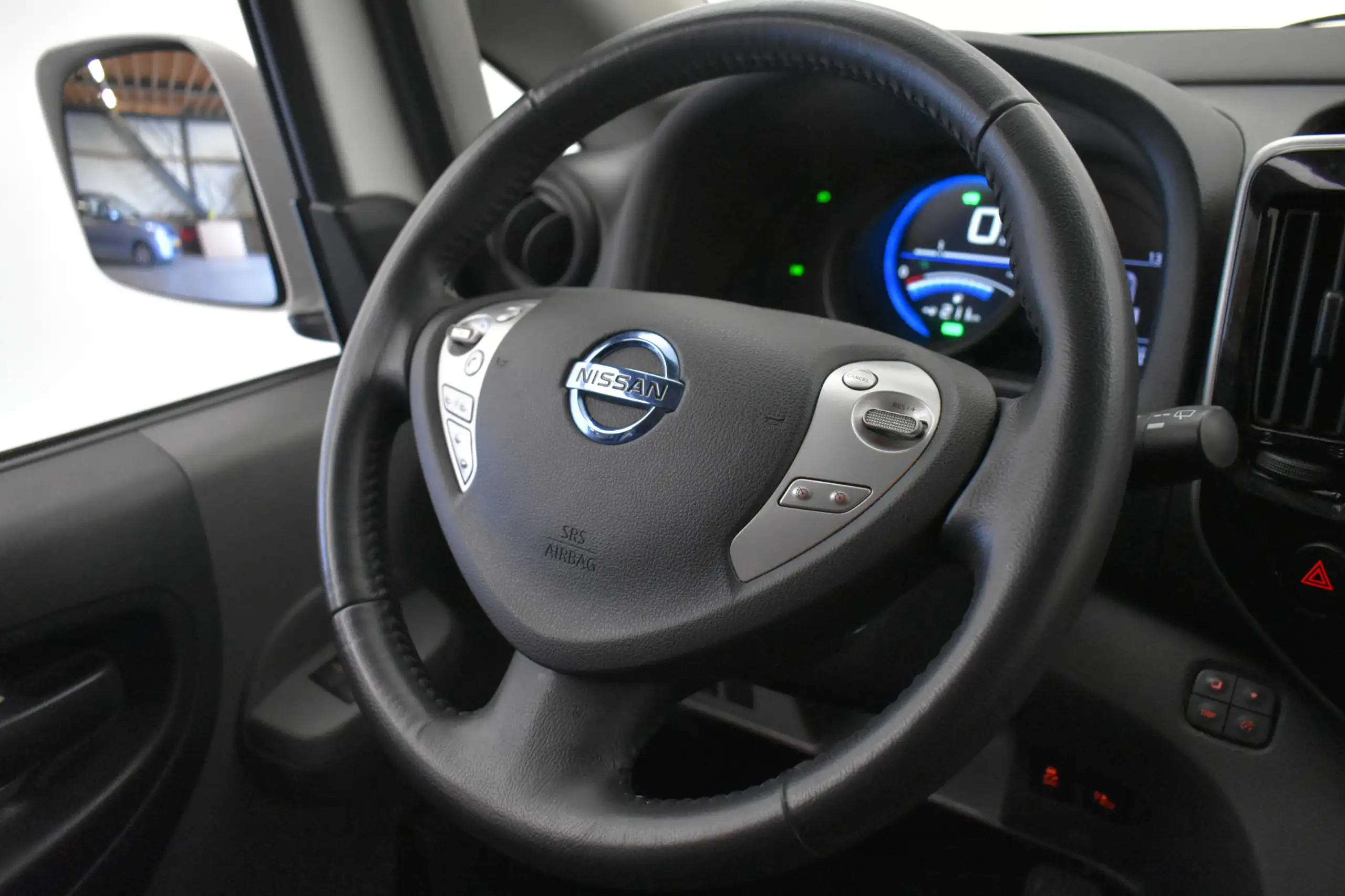 Nissan - E-NV200