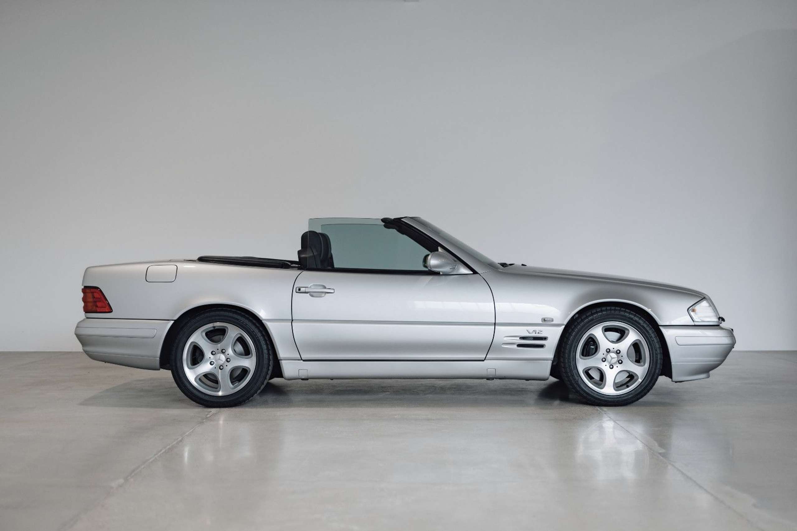 Mercedes-Benz - SL 600