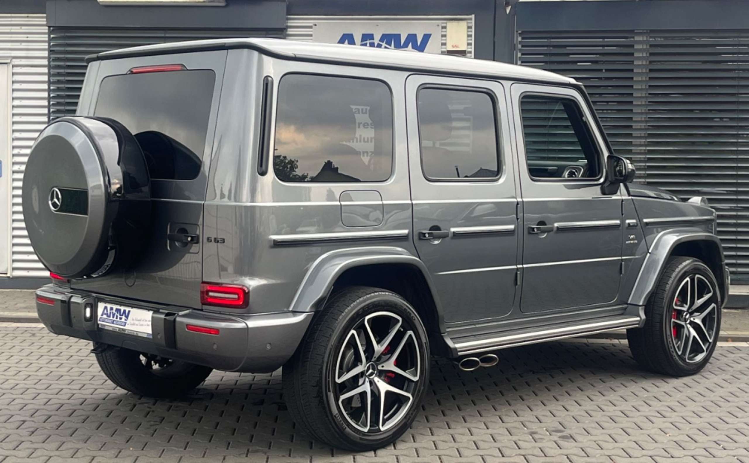 Mercedes-Benz - G 63 AMG