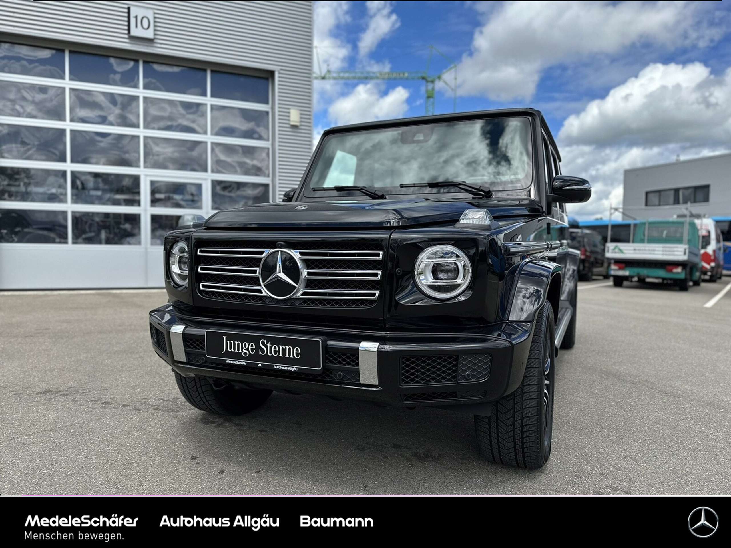 Mercedes-Benz - G 500