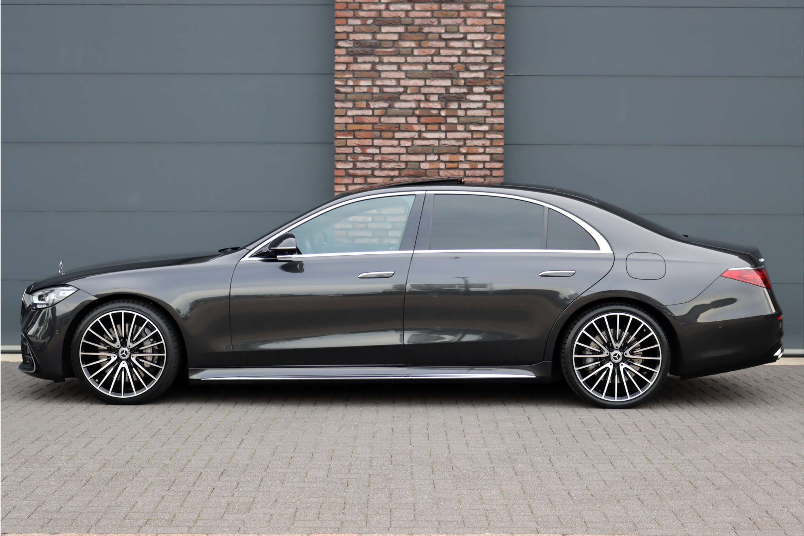 Mercedes-Benz - S 580