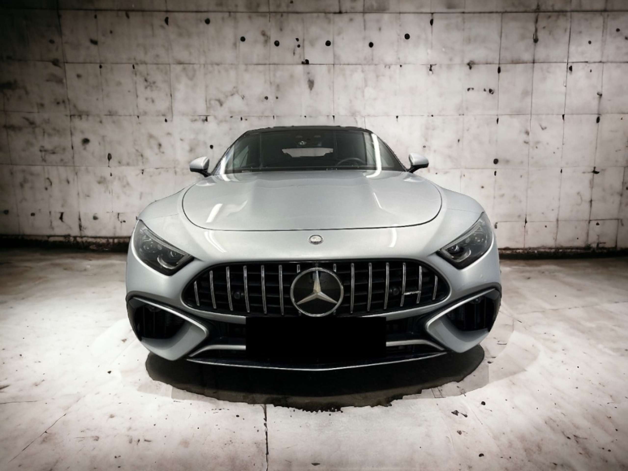 Mercedes-Benz - SL 63 AMG