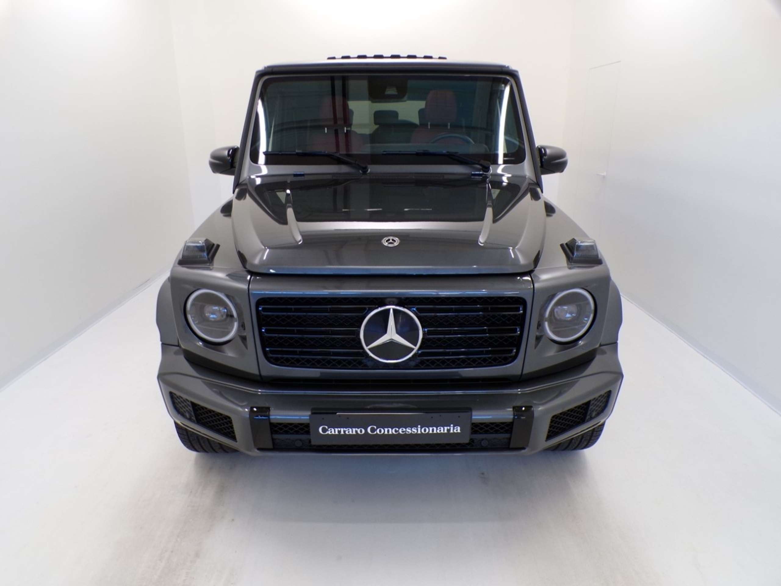 Mercedes-Benz - G 500