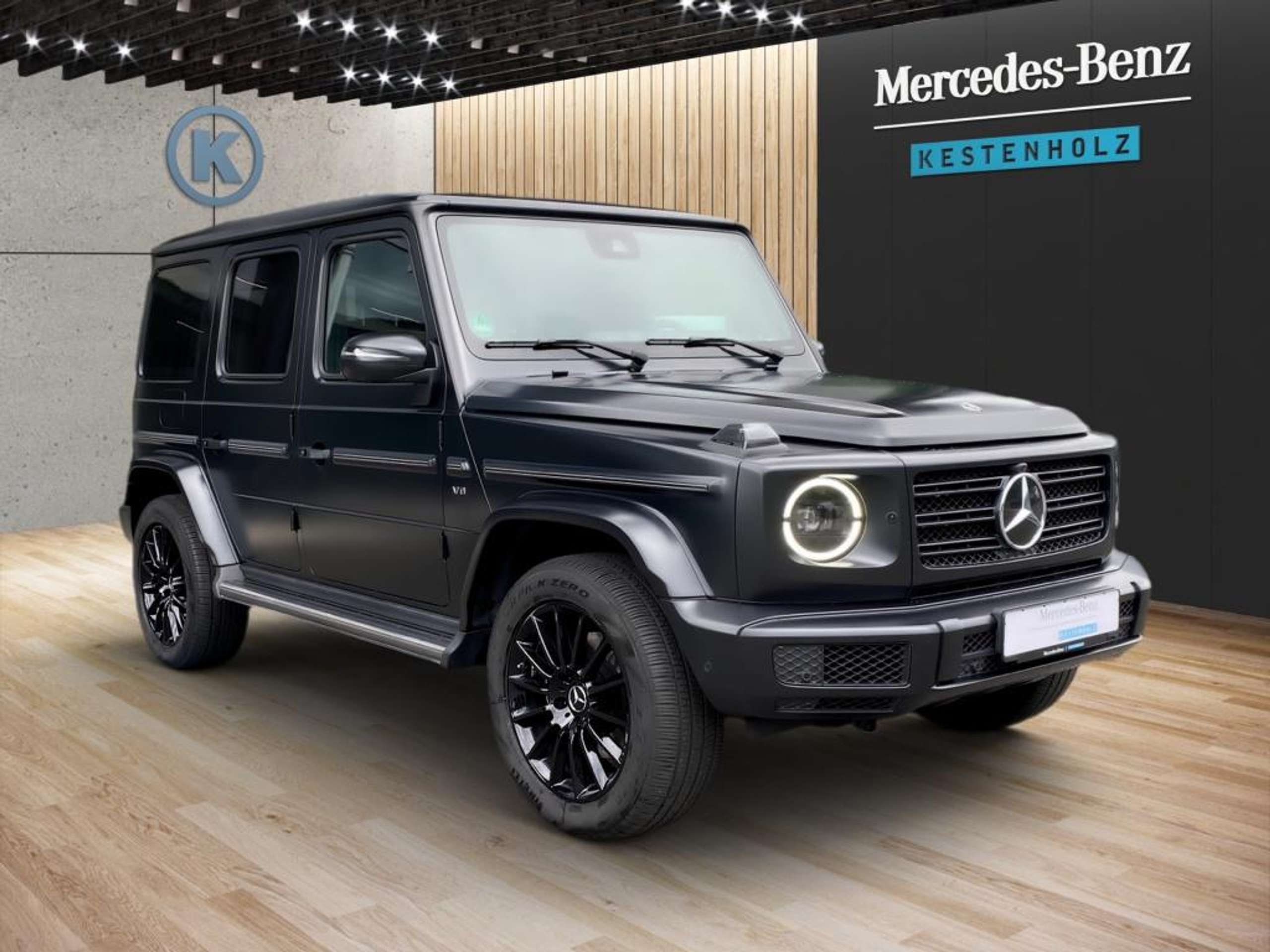 Mercedes-Benz - G 500