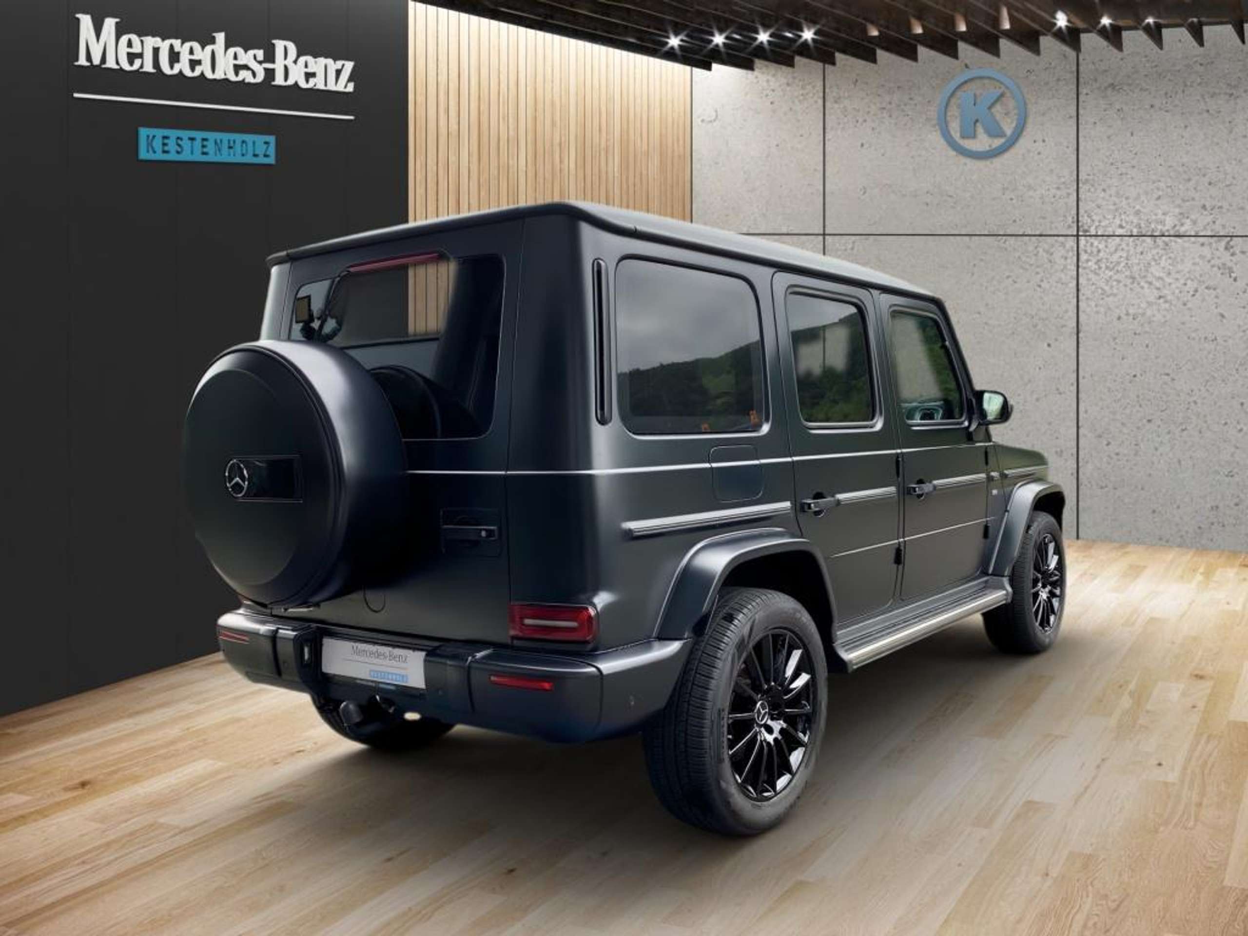 Mercedes-Benz - G 500